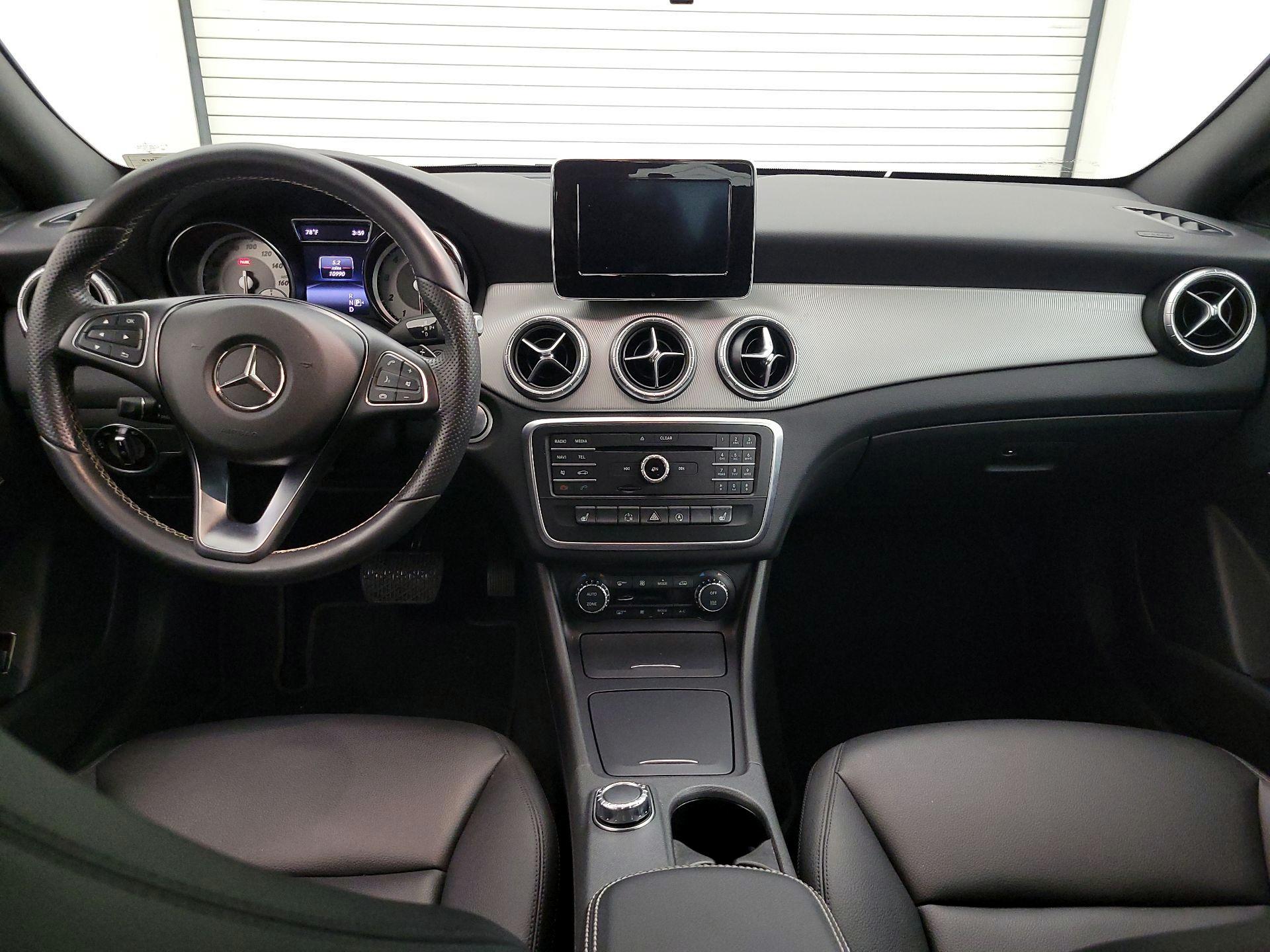 Thumbnail: 2015 Mercedes-Benz CLA - 9