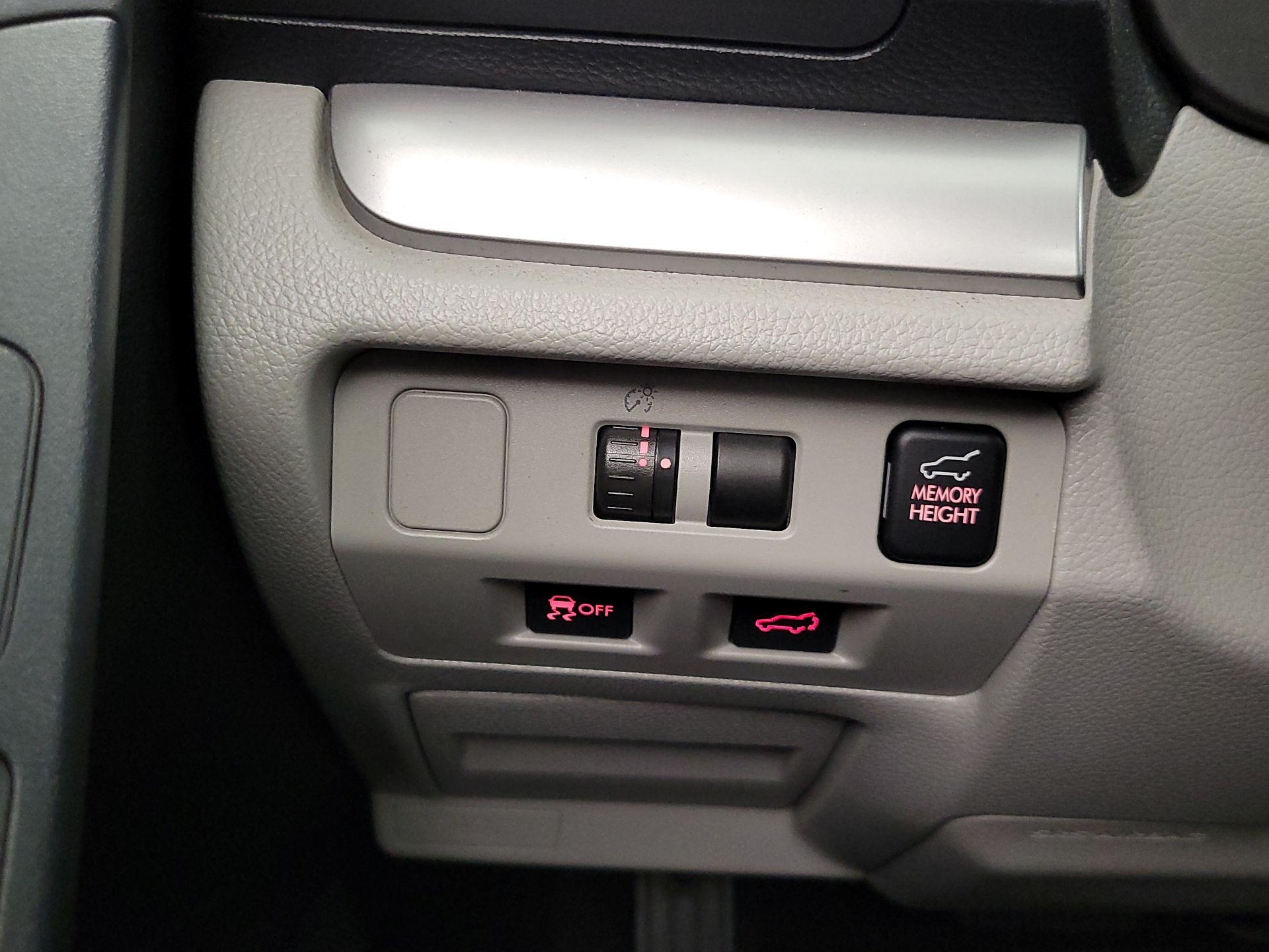 Thumbnail: 2015 Subaru Forester - 13