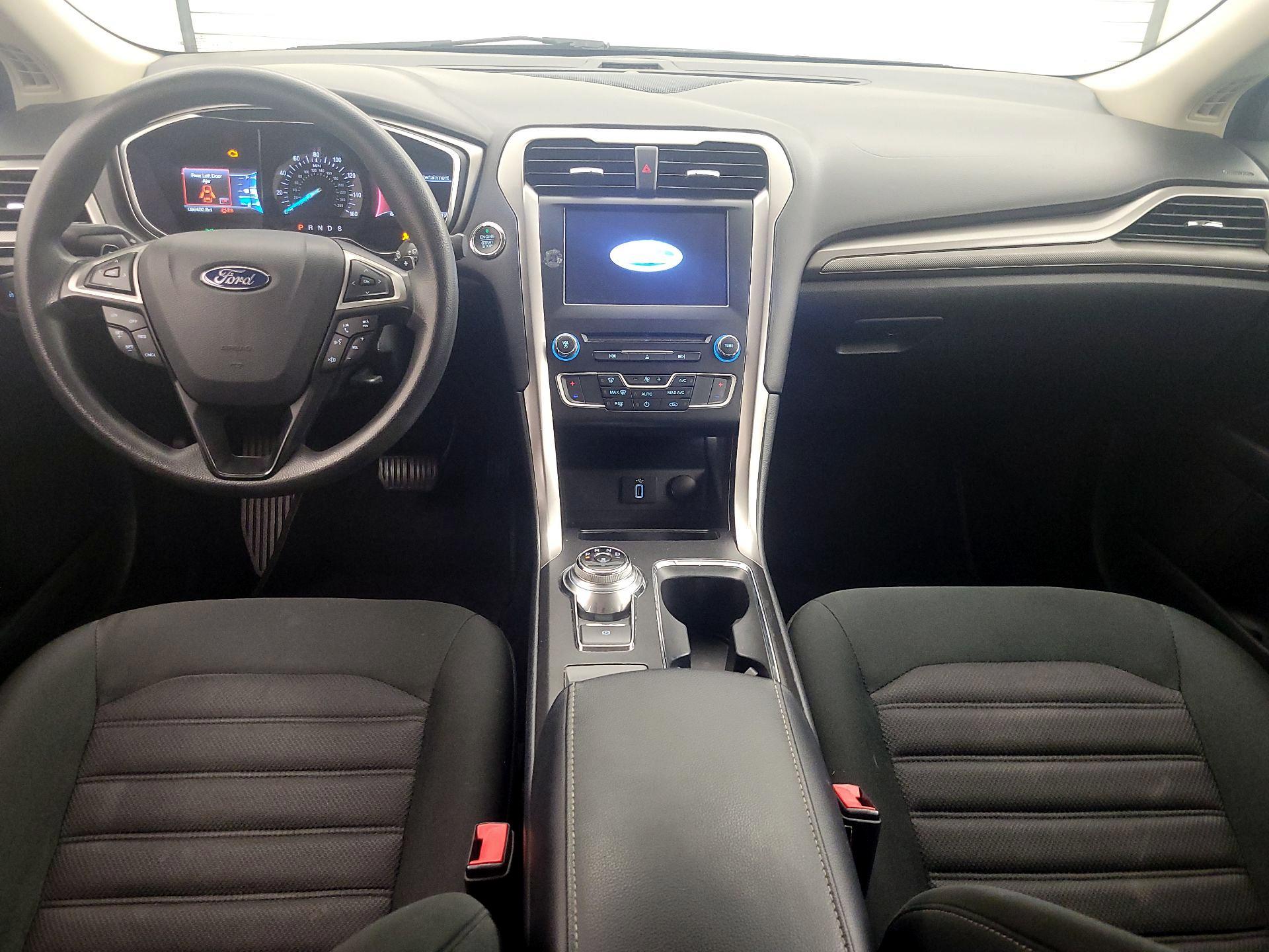 Thumbnail: 2017 Ford Fusion - 9