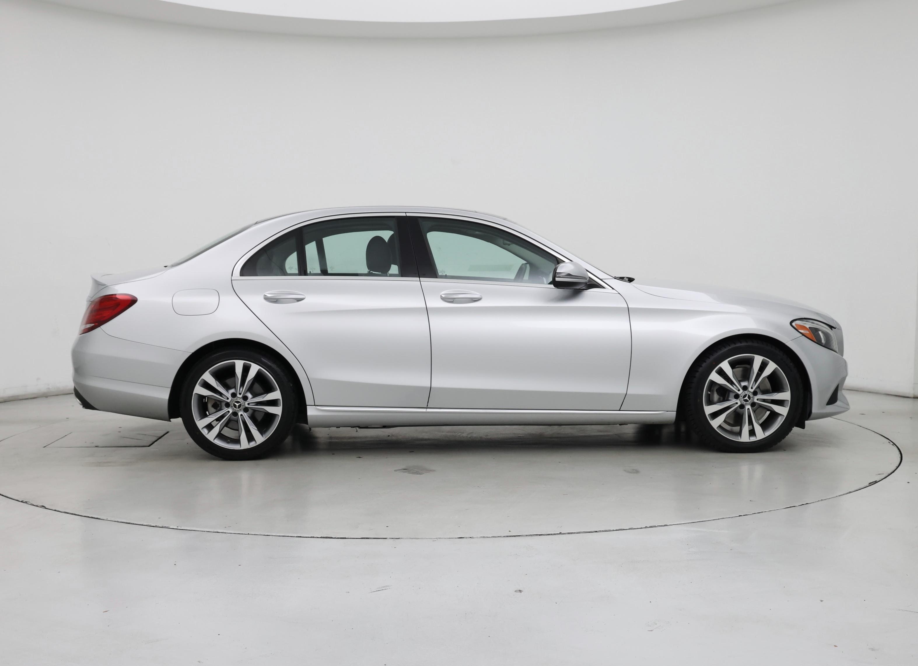 Thumbnail: 2017 Mercedes-Benz C-Class - 7