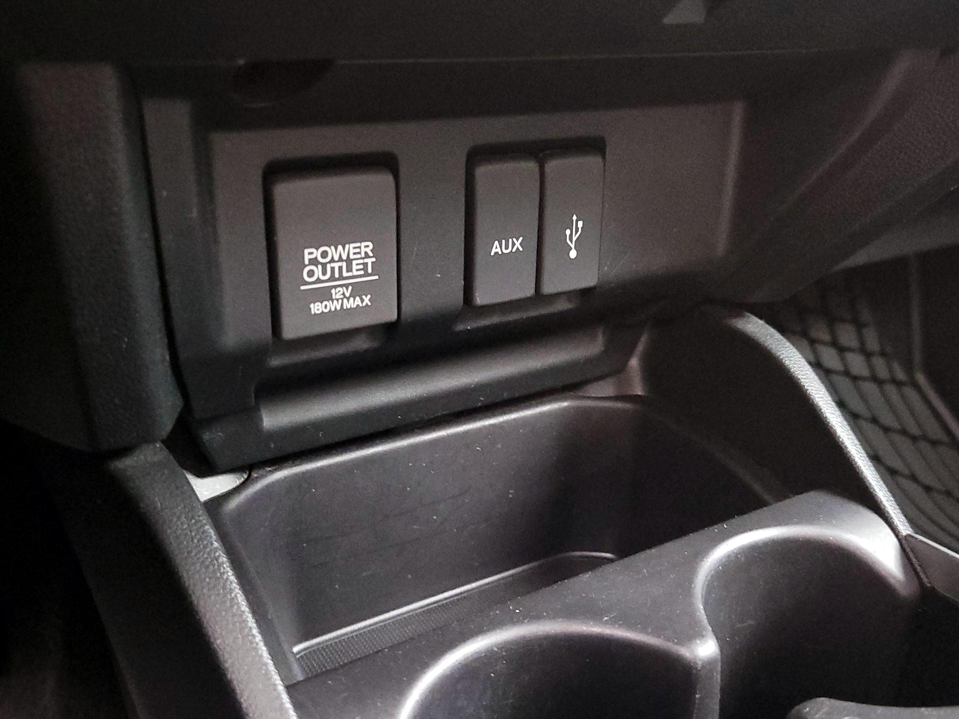 Thumbnail: 2016 Honda Fit - 18