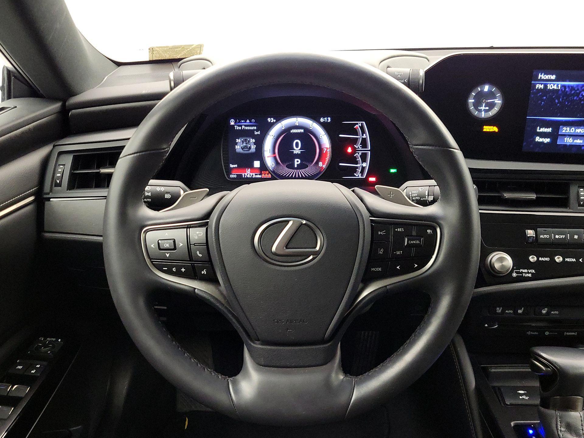 Thumbnail: 2022 Lexus ES - 10