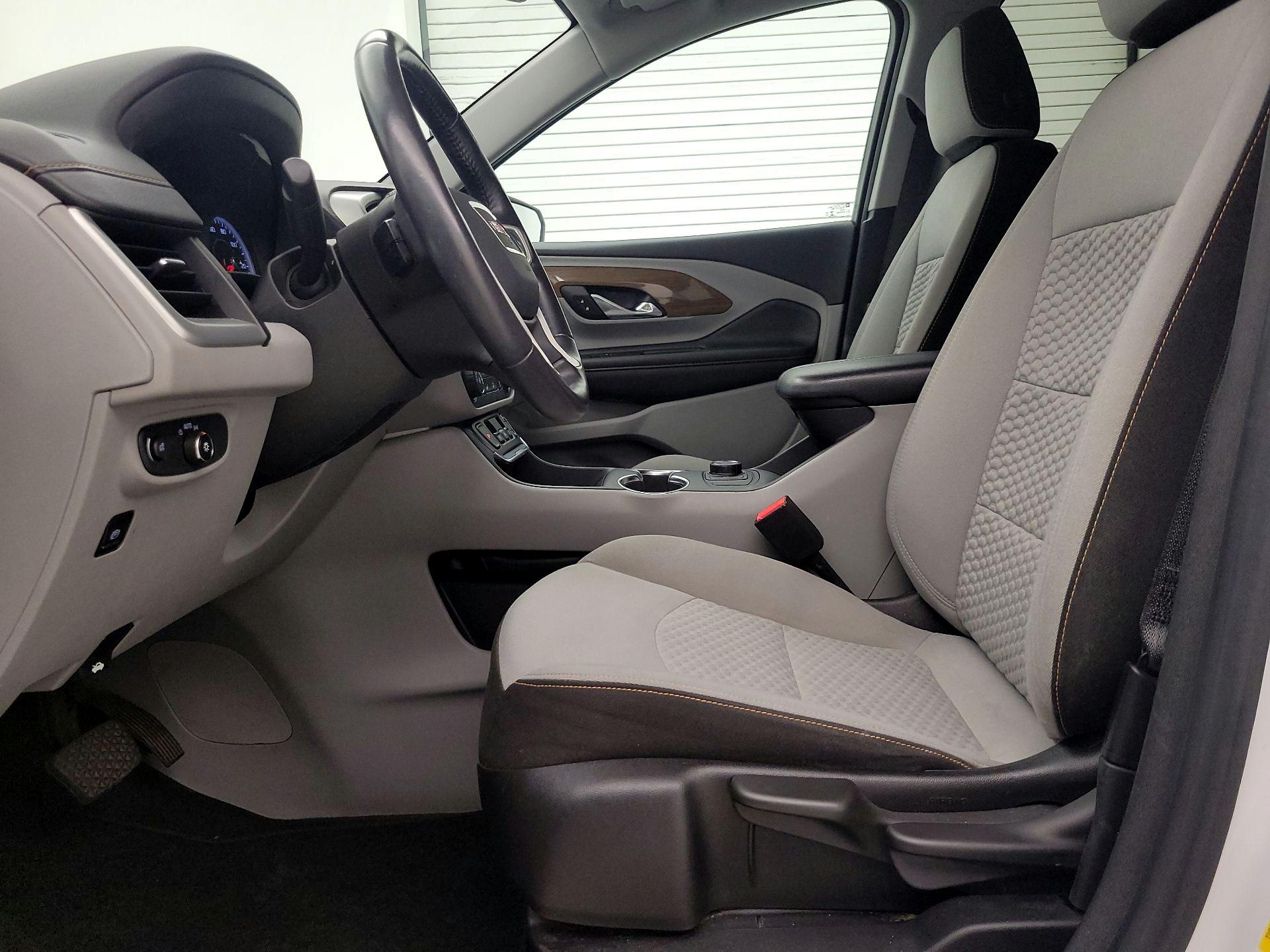 Thumbnail: 2018 GMC Terrain - 11