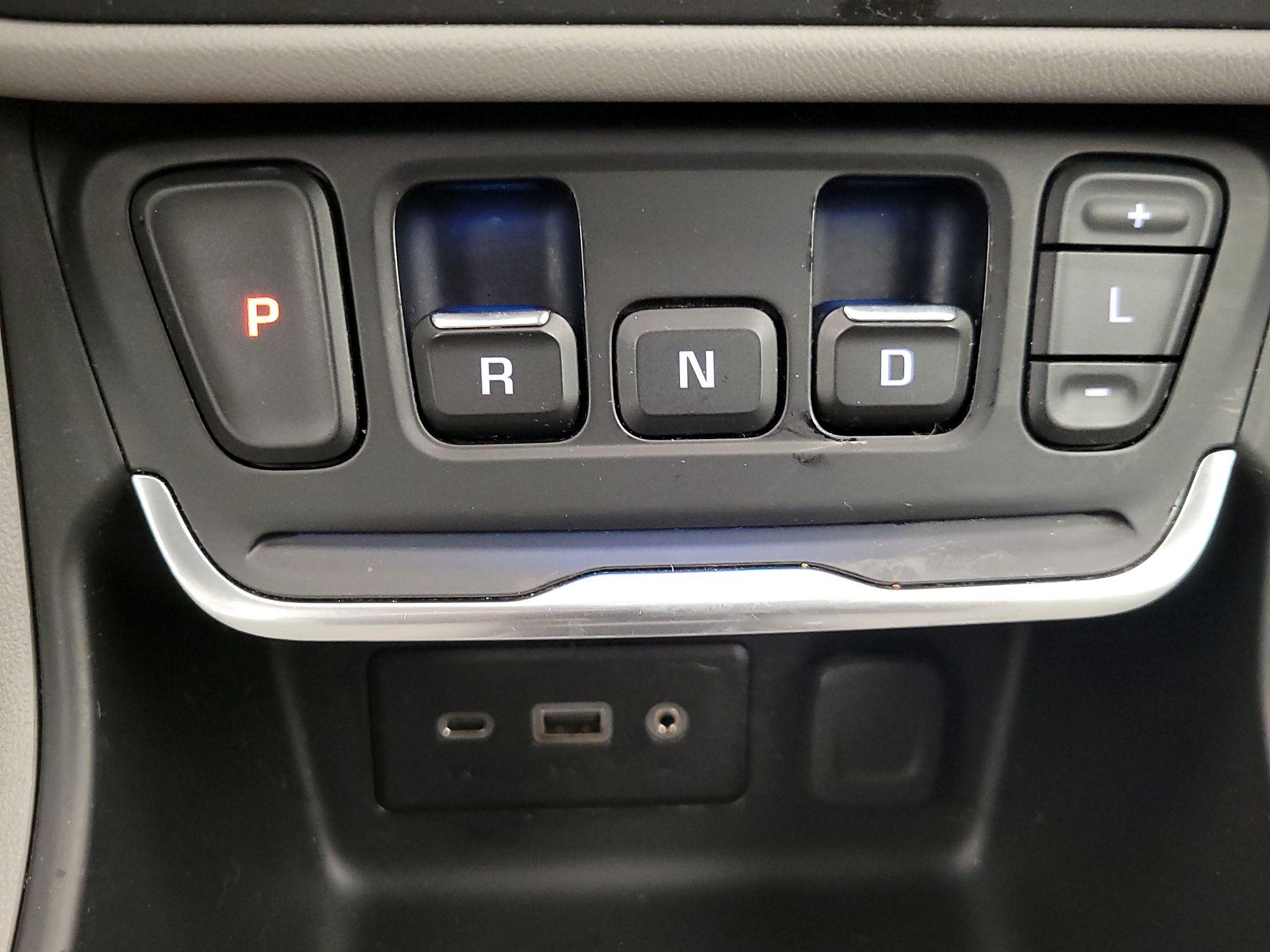 Thumbnail: 2018 GMC Terrain - 17