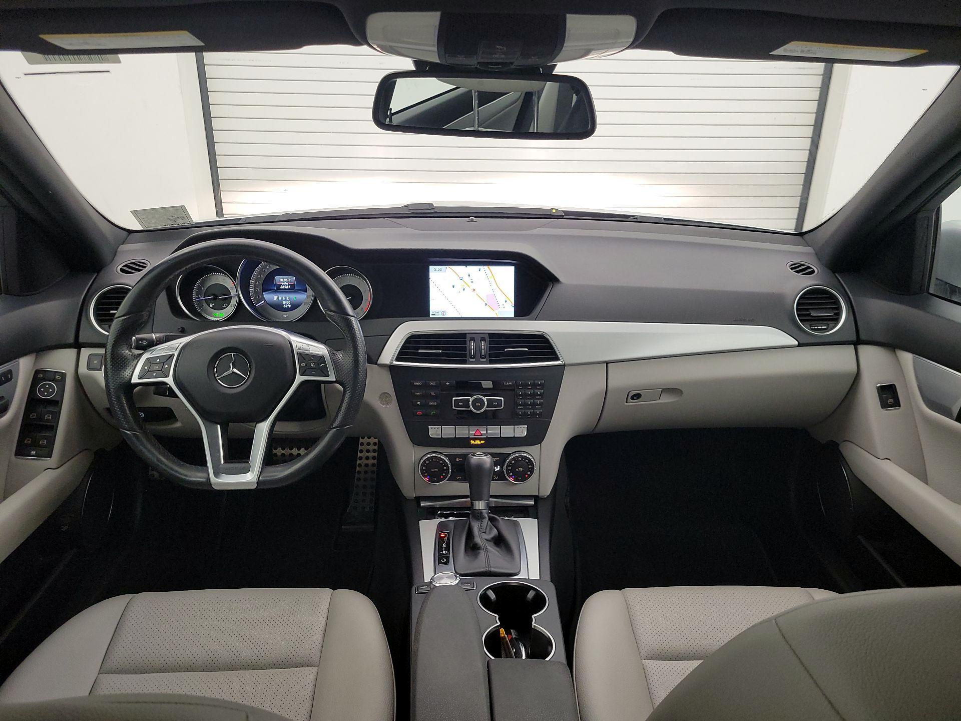 Thumbnail: 2014 Mercedes-Benz C-Class - 9