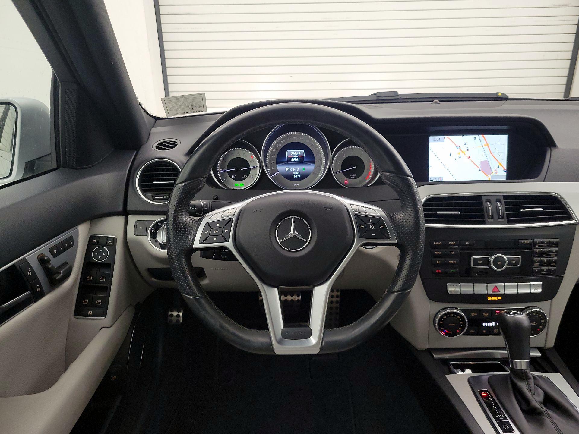 Thumbnail: 2014 Mercedes-Benz C-Class - 10