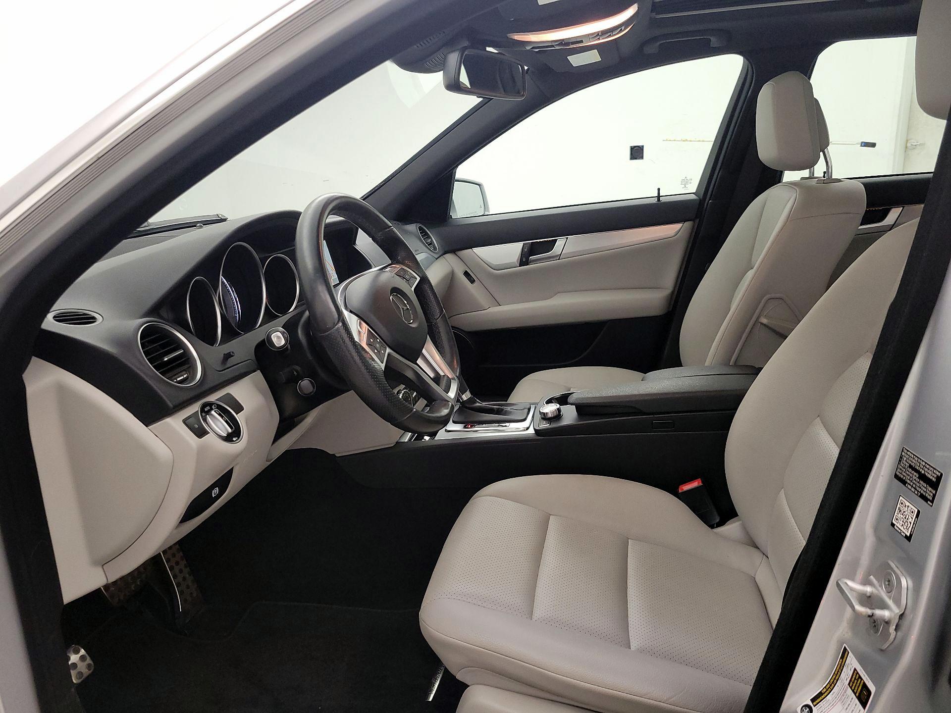 Thumbnail: 2014 Mercedes-Benz C-Class - 11