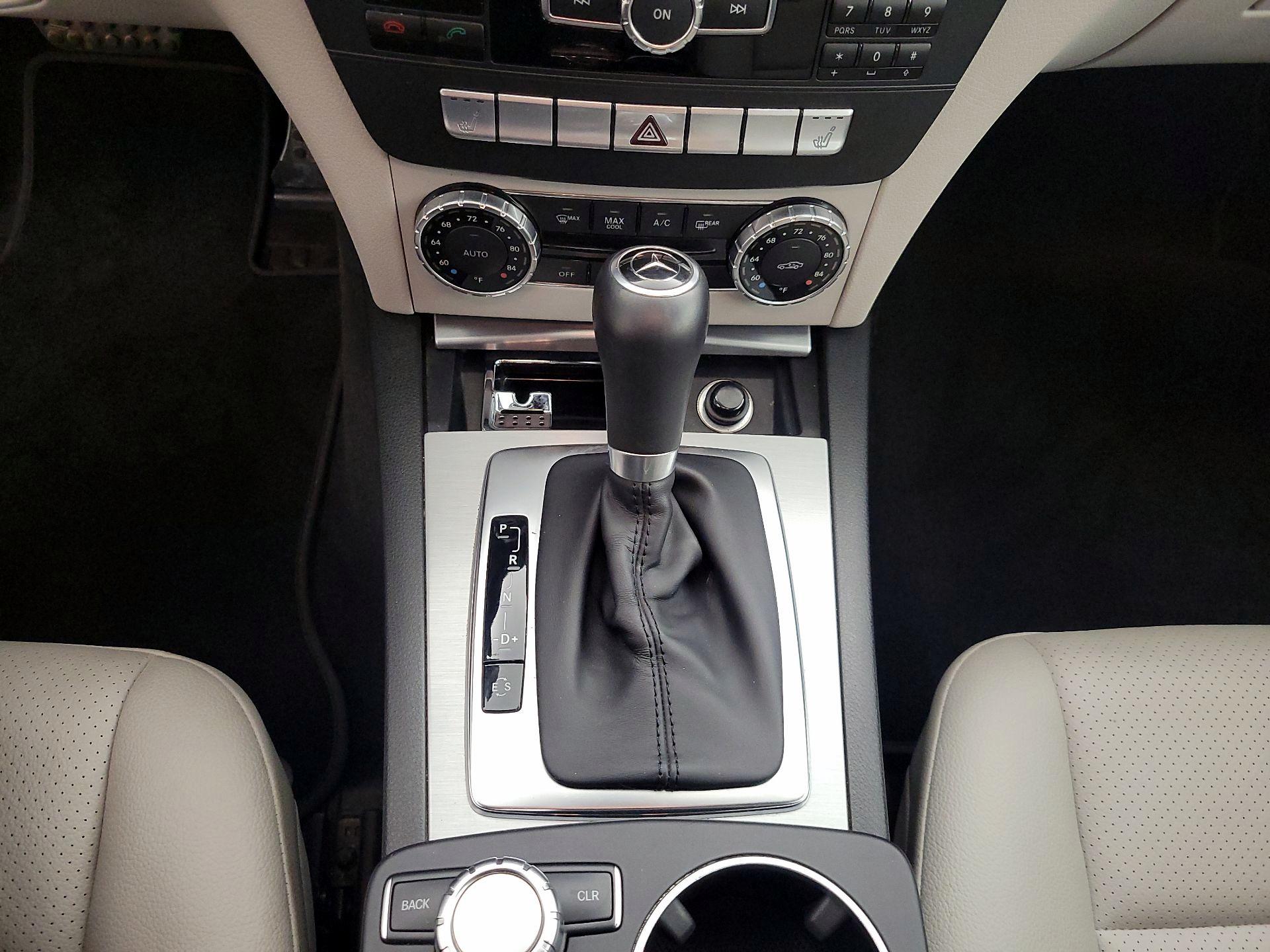 Thumbnail: 2014 Mercedes-Benz C-Class - 18