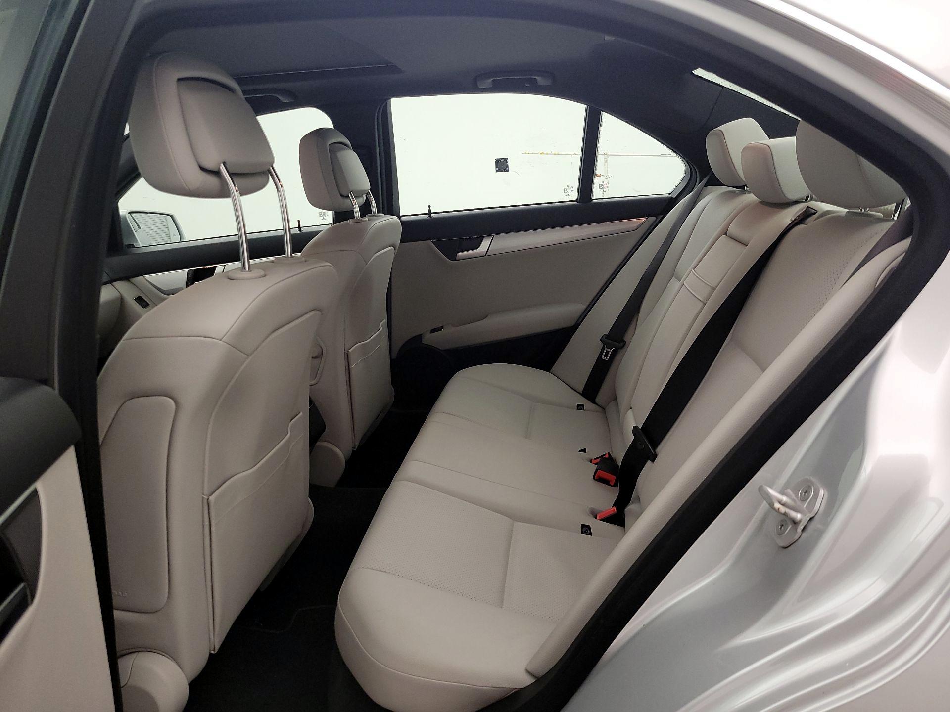 Thumbnail: 2014 Mercedes-Benz C-Class - 20