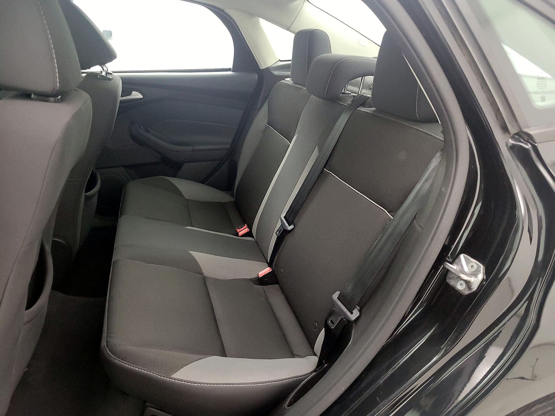 Thumbnail: 2014 Ford Focus - 18