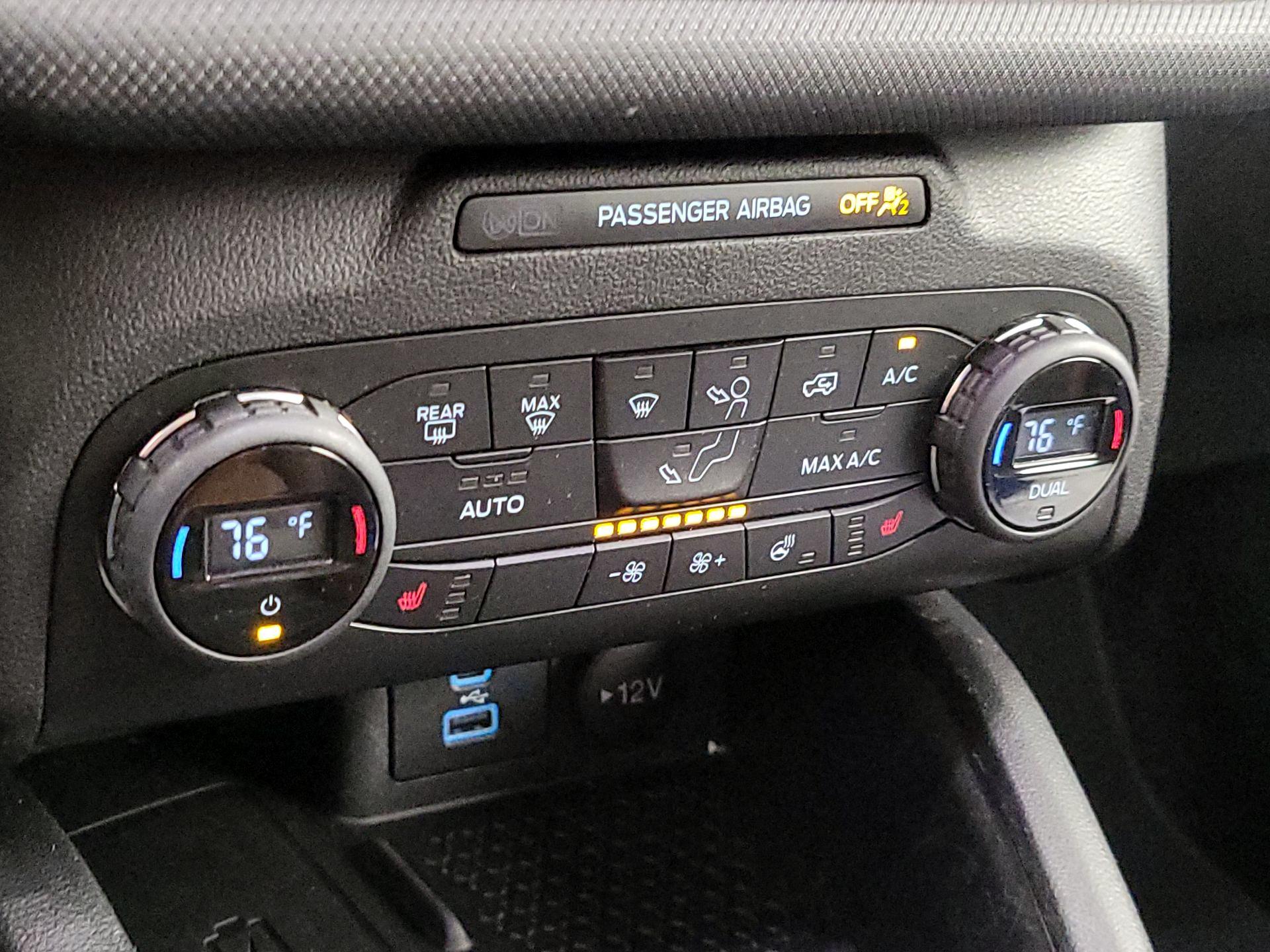 Thumbnail: 2021 Ford Bronco Sport - 17