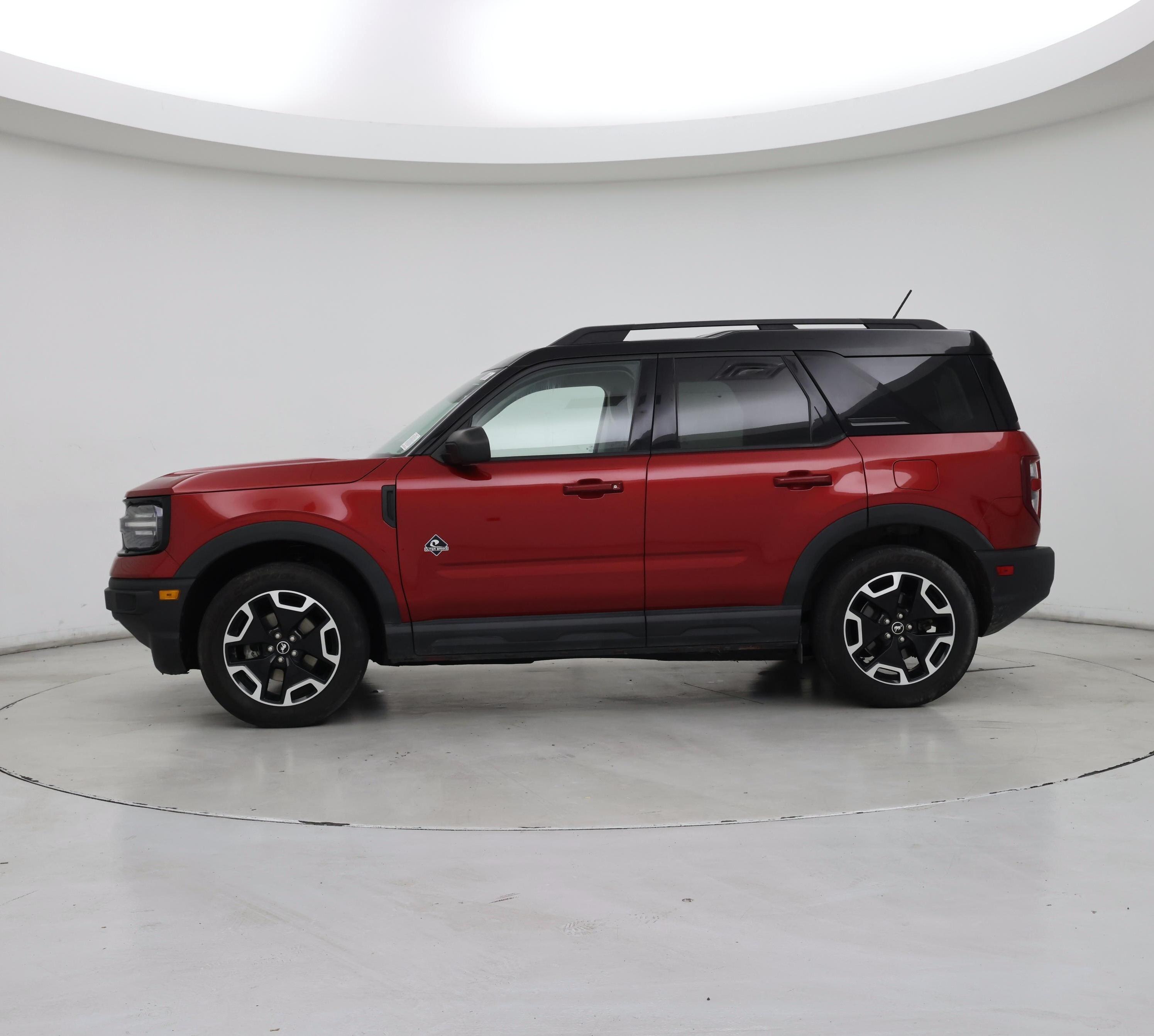 Thumbnail: 2021 Ford Bronco Sport - 3