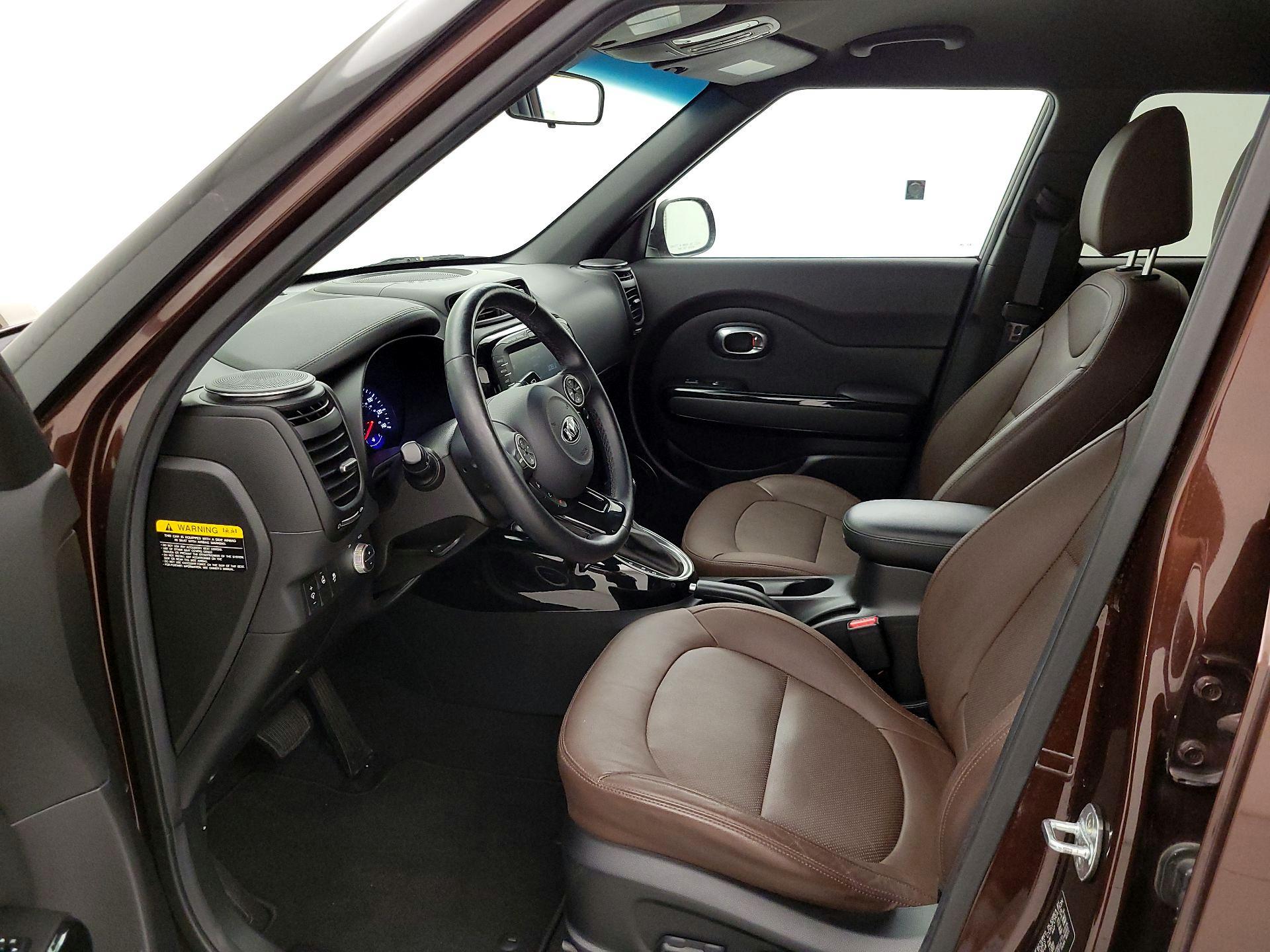 Thumbnail: 2017 Kia Soul - 11
