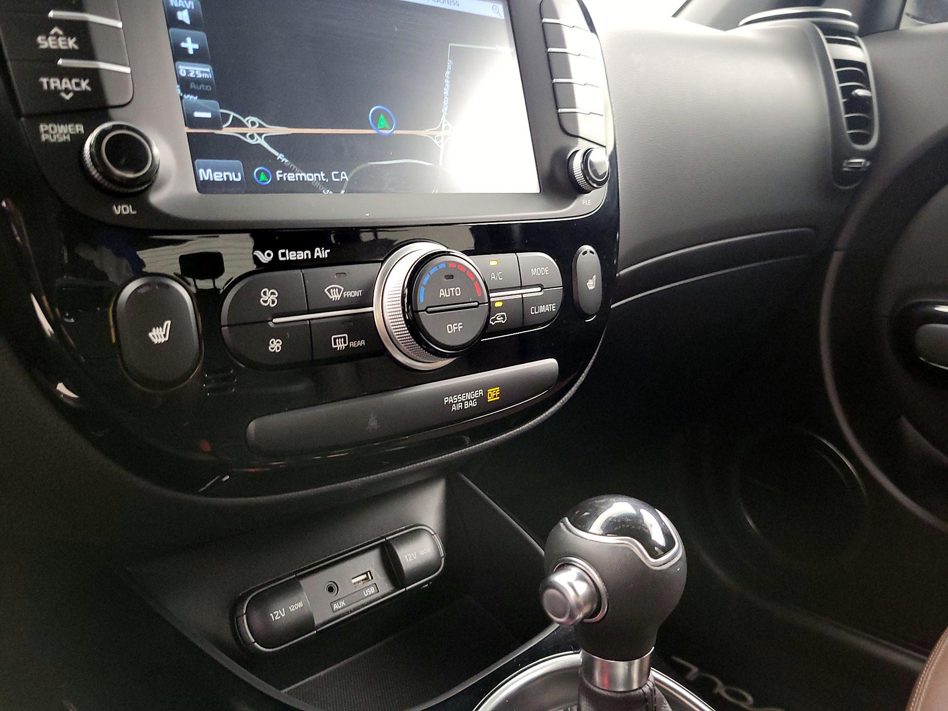 Thumbnail: 2017 Kia Soul - 17