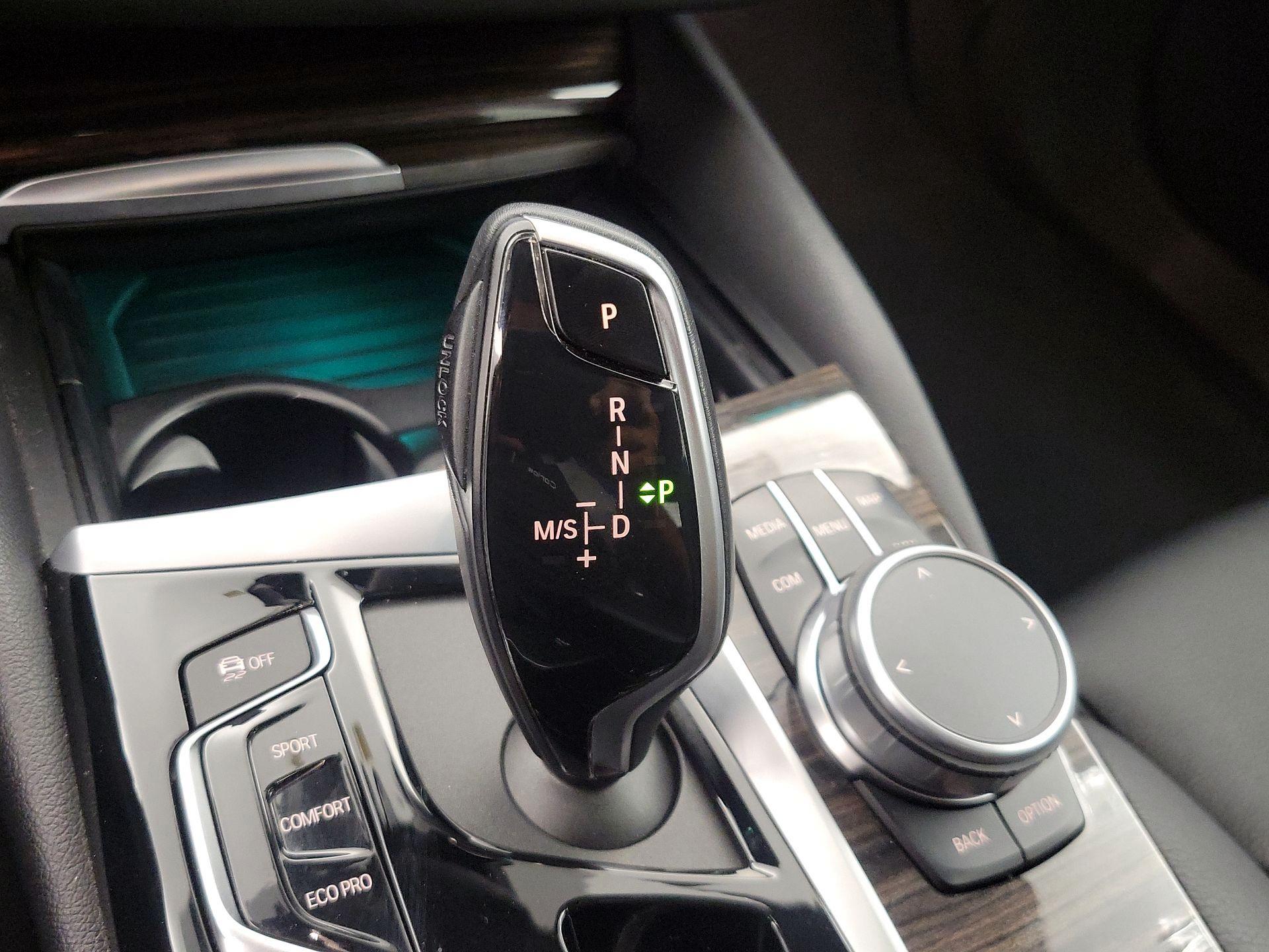Thumbnail: 2019 BMW 5 Series - 18