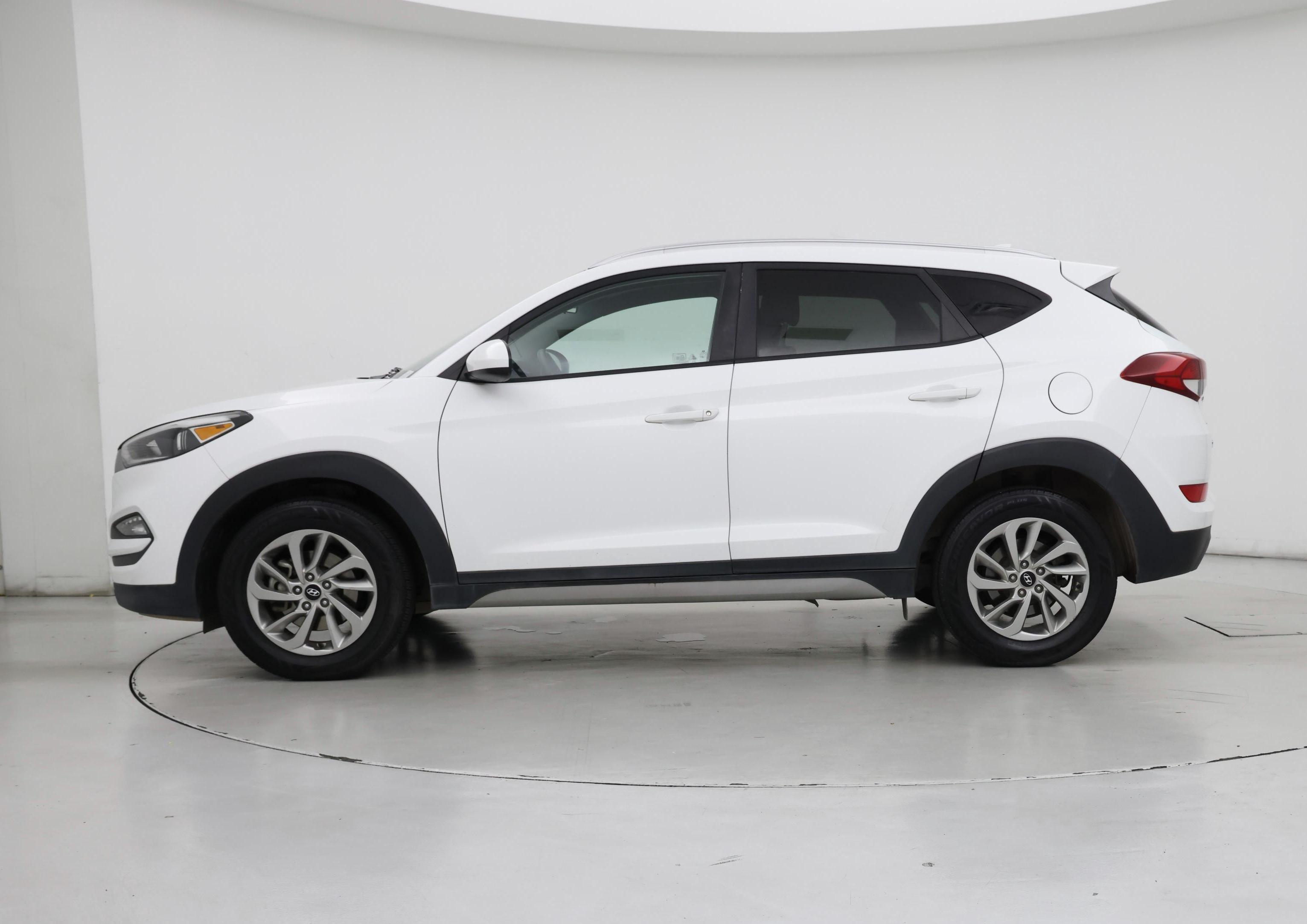 Thumbnail: 2018 Hyundai Tucson - 3