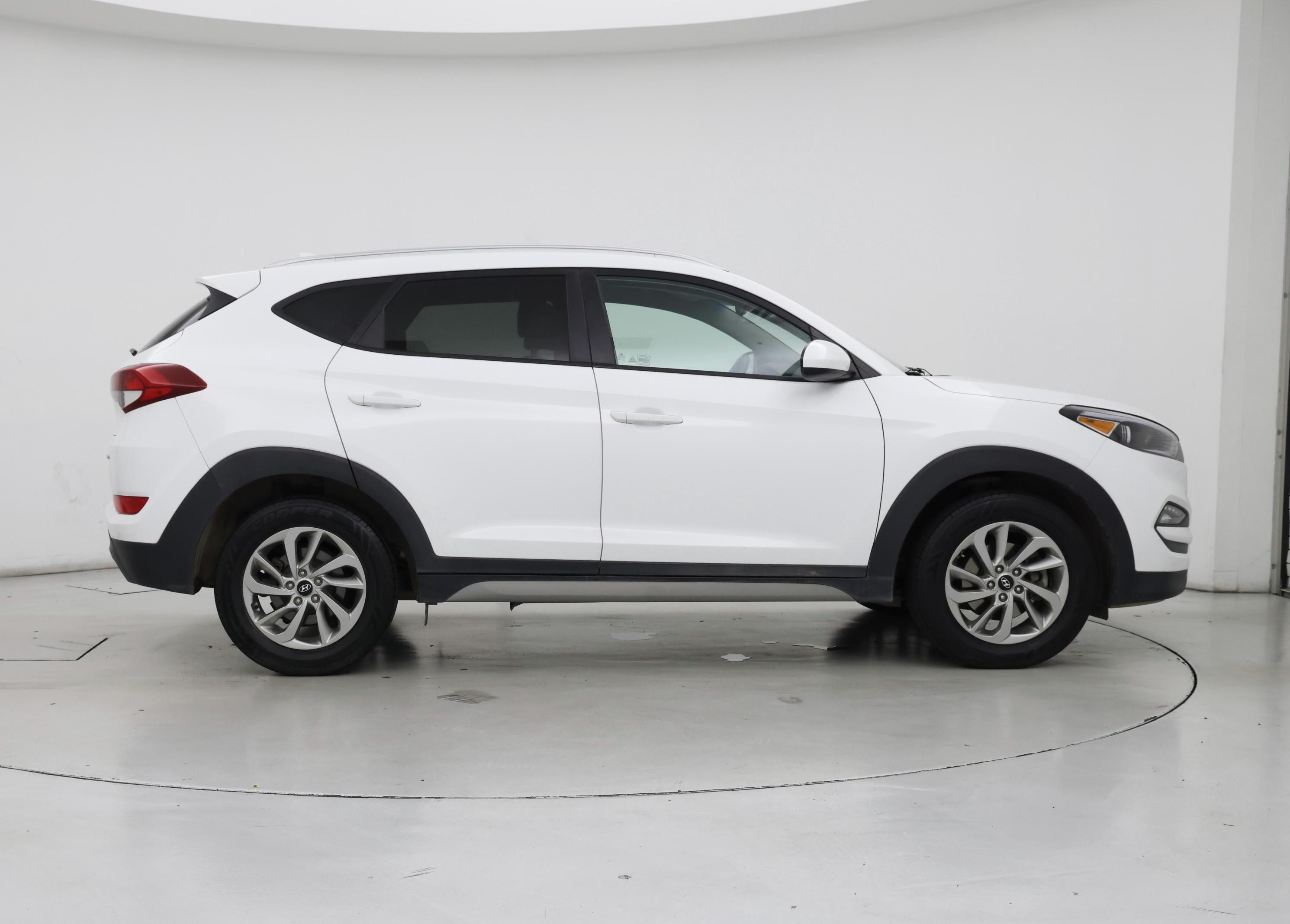 Thumbnail: 2018 Hyundai Tucson - 7