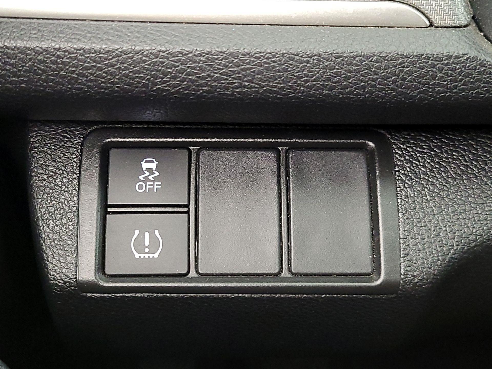 Thumbnail: 2016 Honda Civic - 13