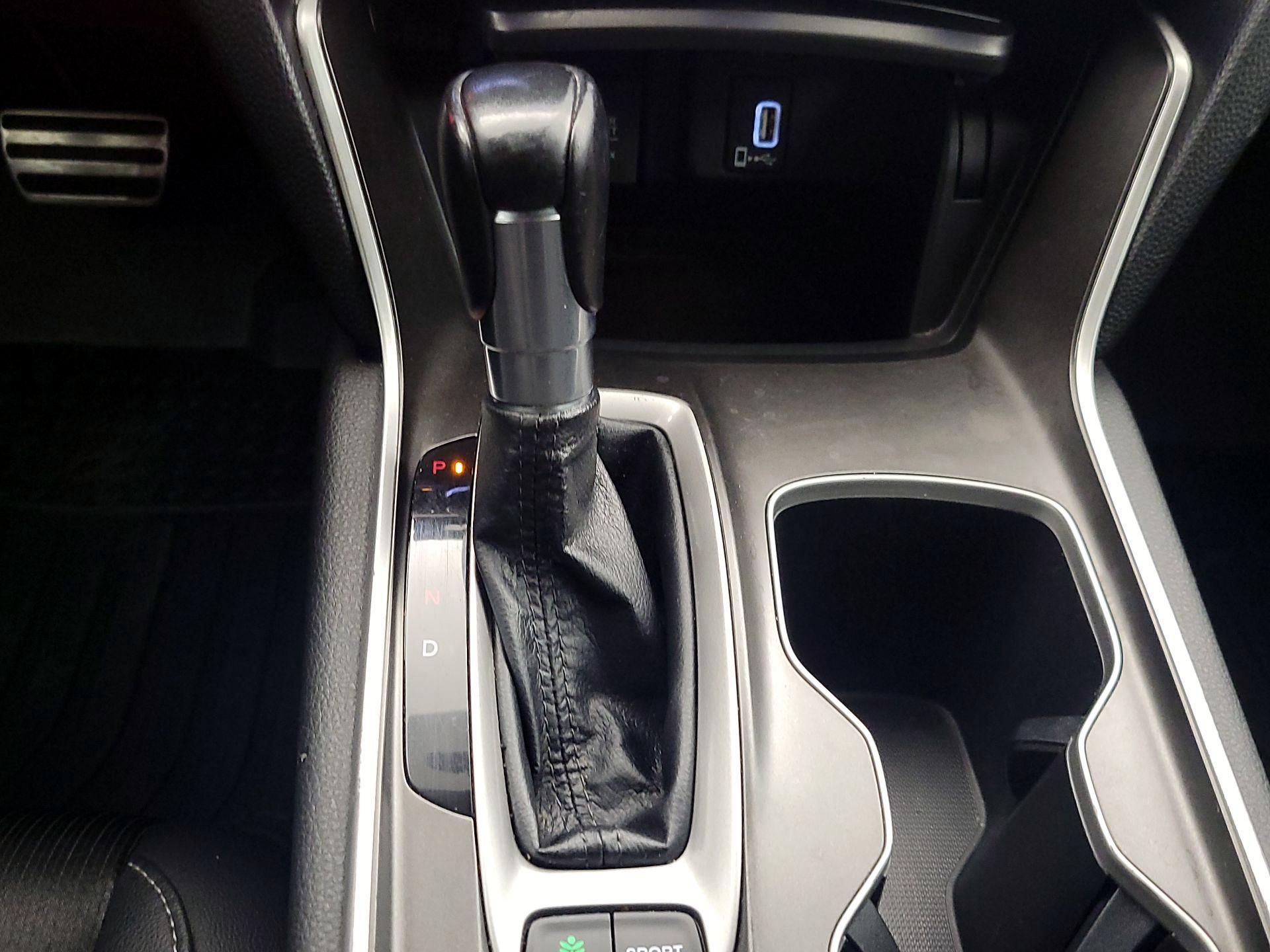 Thumbnail: 2019 Honda Accord - 17