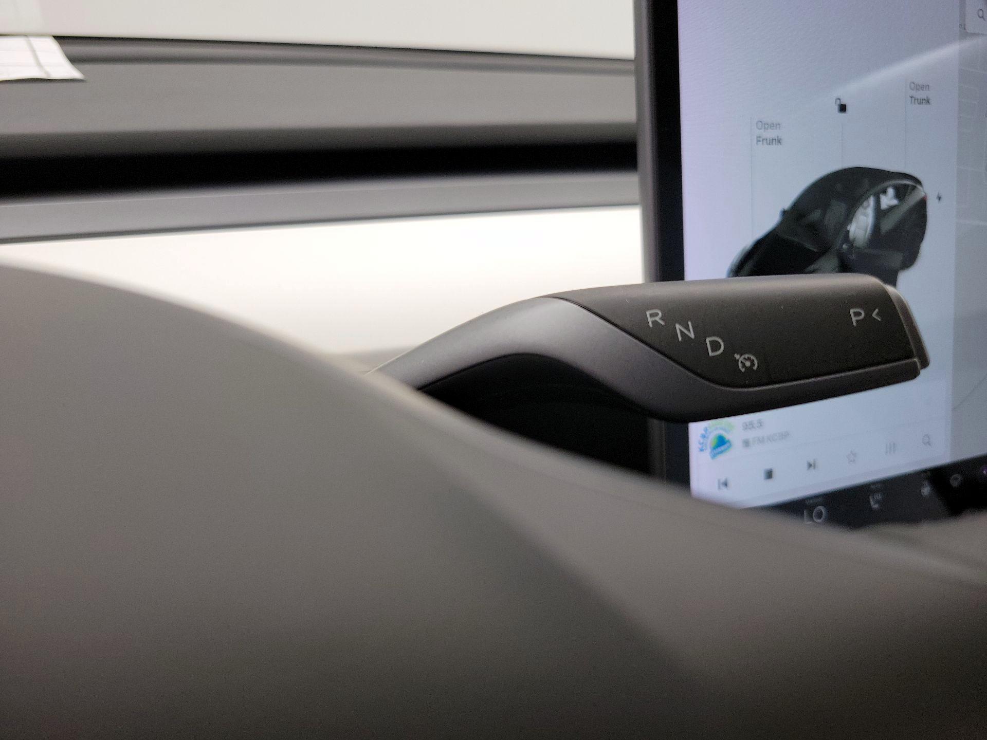 Thumbnail: 2022 Tesla Model Y - 17