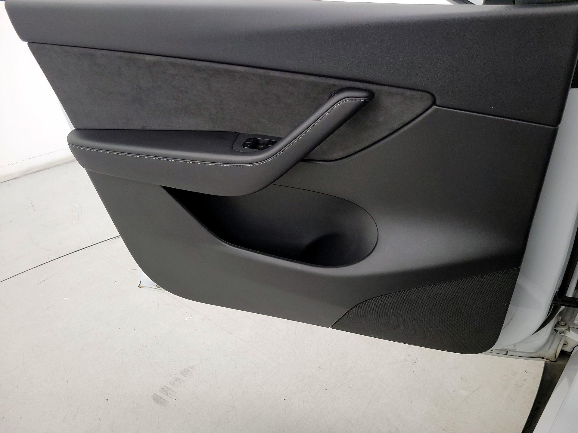 Thumbnail: 2021 Tesla Model Y - 12