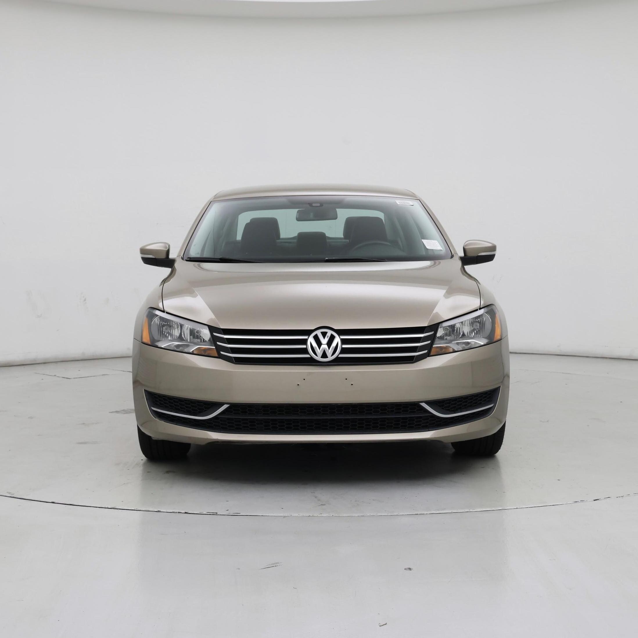 Thumbnail: 2015 Volkswagen Passat - 5