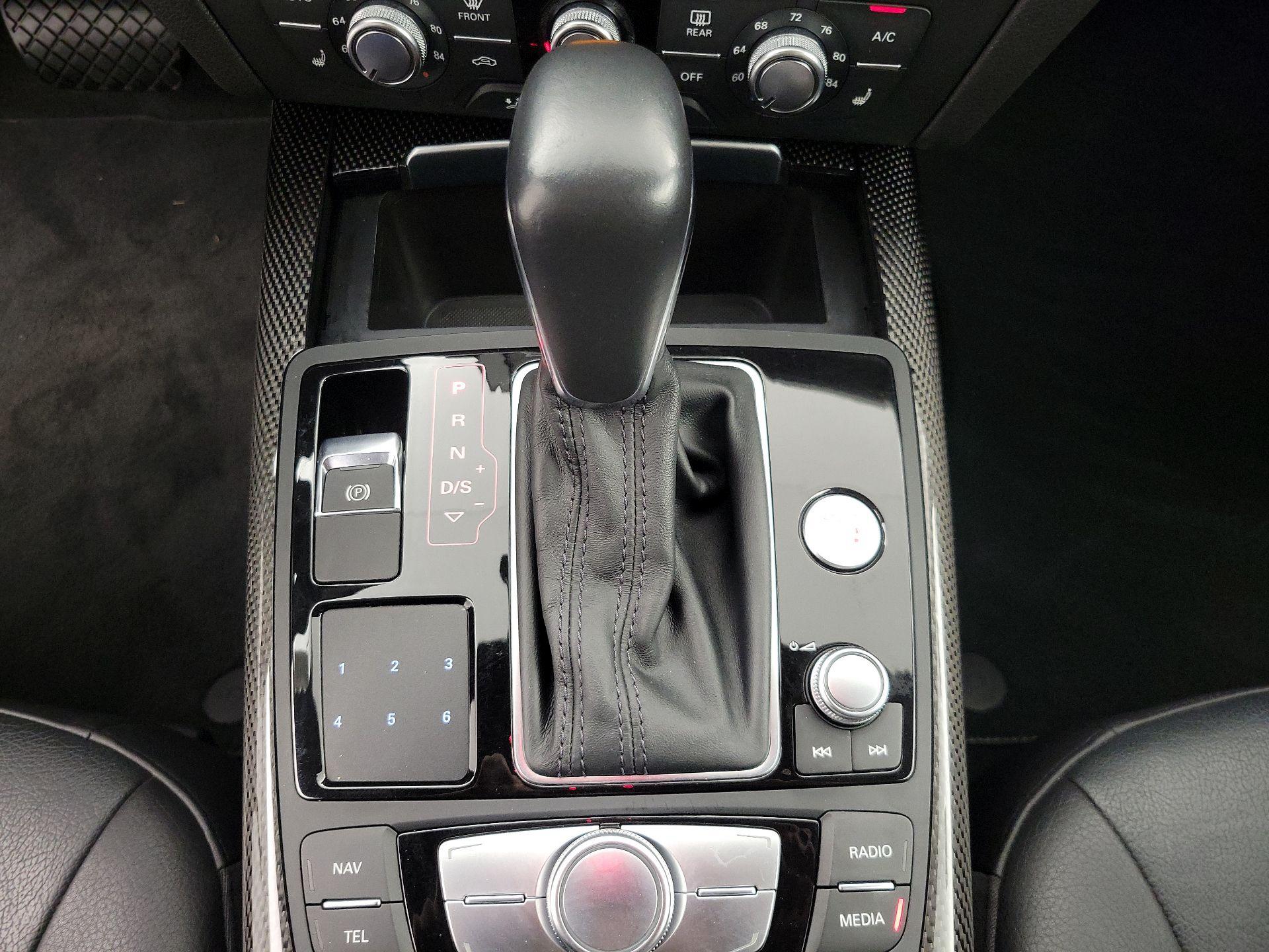 Thumbnail: 2018 Audi A6 - 18