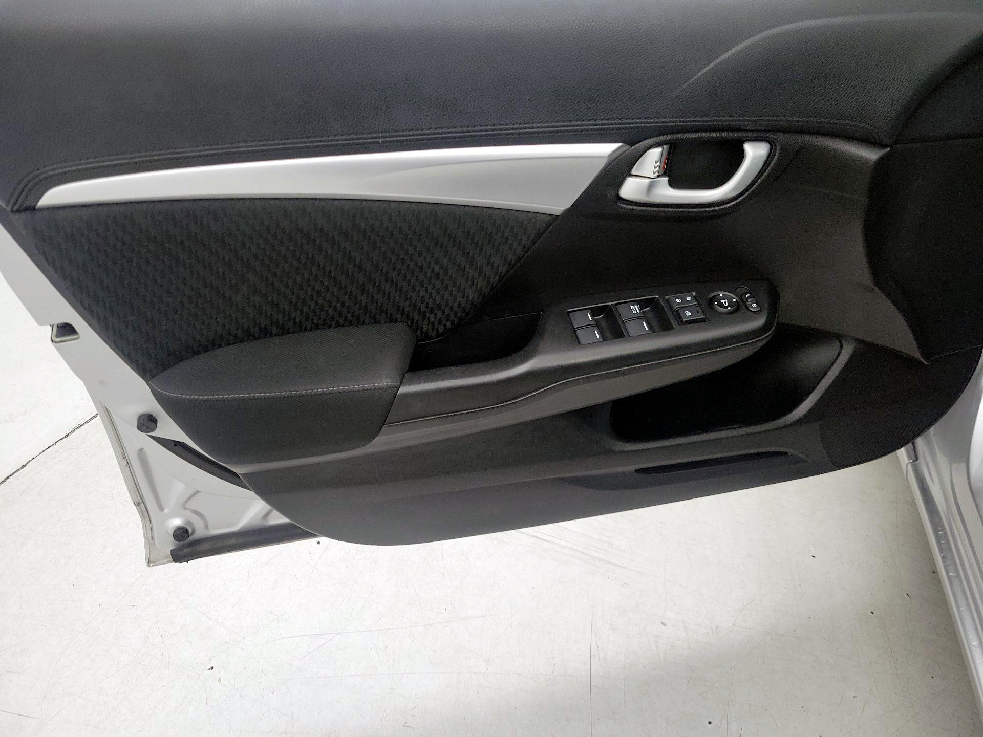 Thumbnail: 2015 Honda Civic - 12