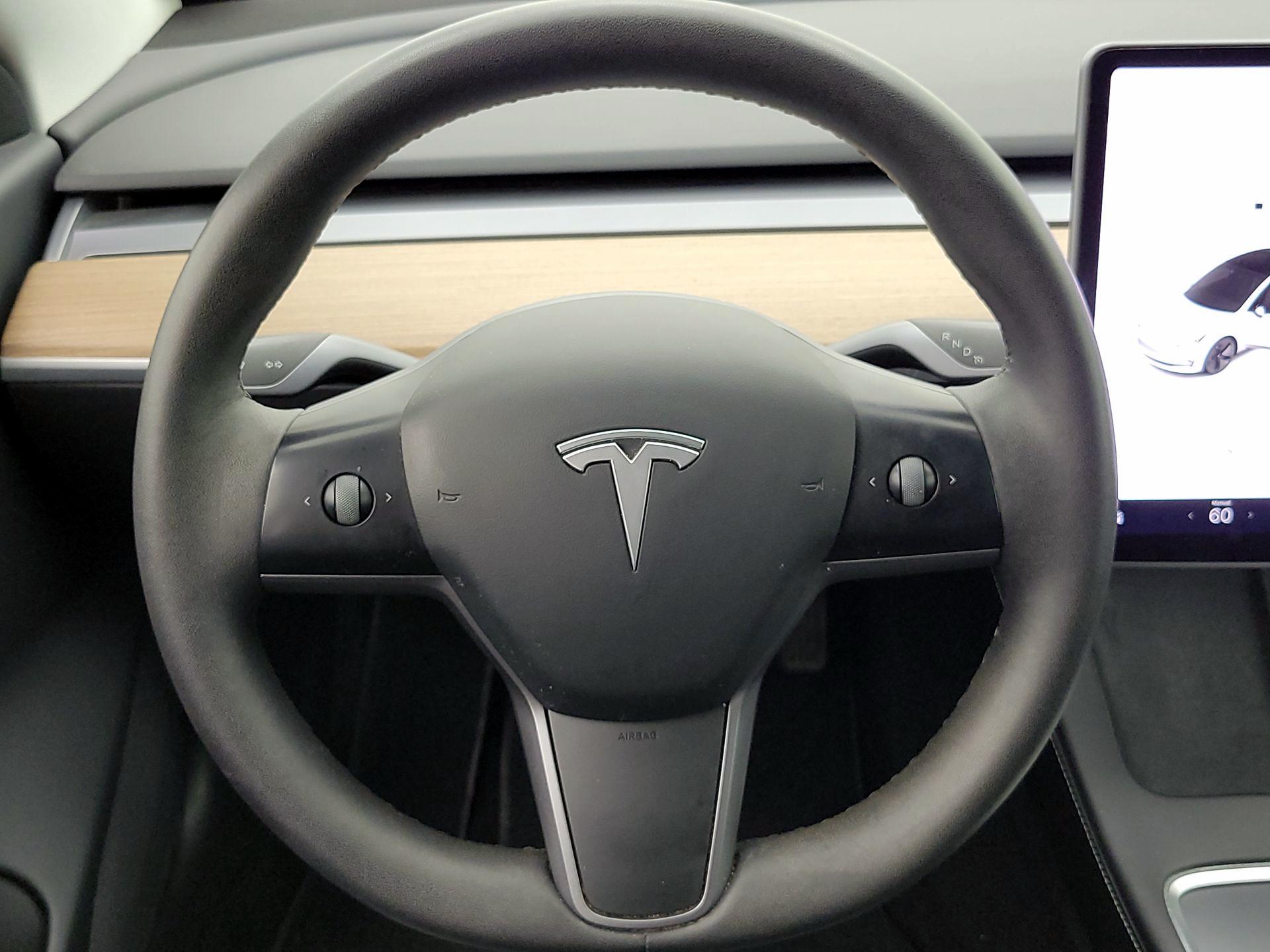 Thumbnail: 2021 Tesla Model 3 - 10