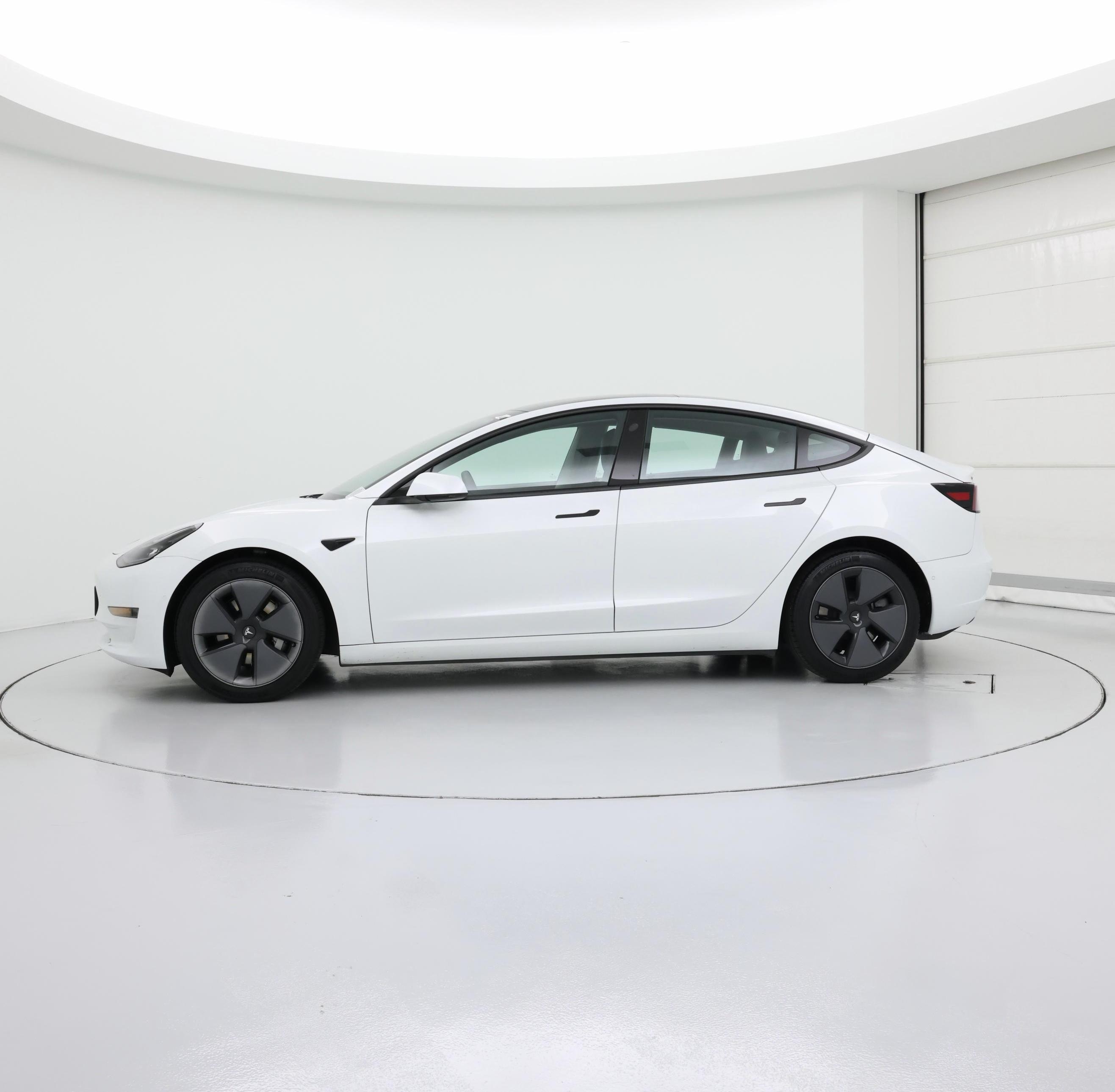 Thumbnail: 2021 Tesla Model 3 - 3