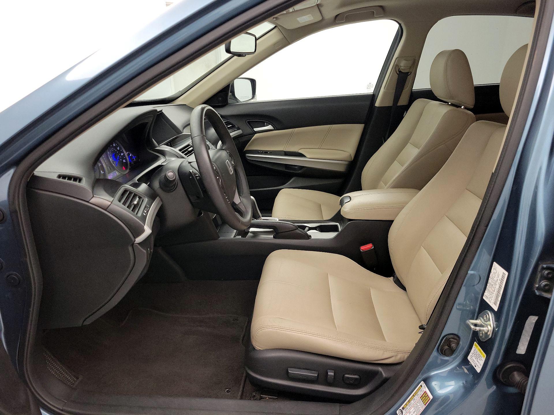 Thumbnail: 2014 Honda Accord Crosstour - 11