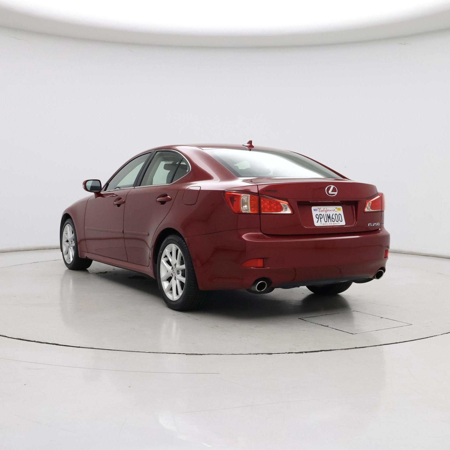 Thumbnail: 2013 Lexus IS - 2