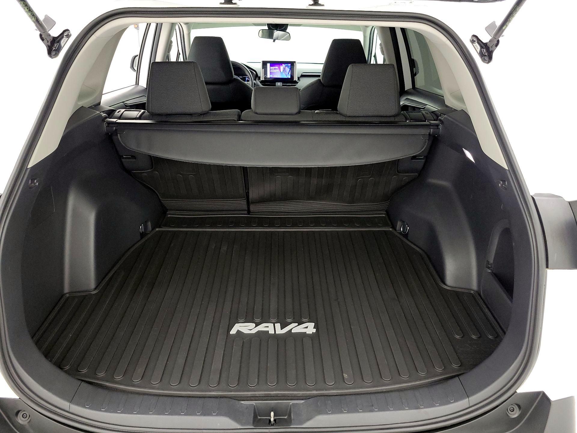 Thumbnail: 2024 Toyota RAV4 - 20