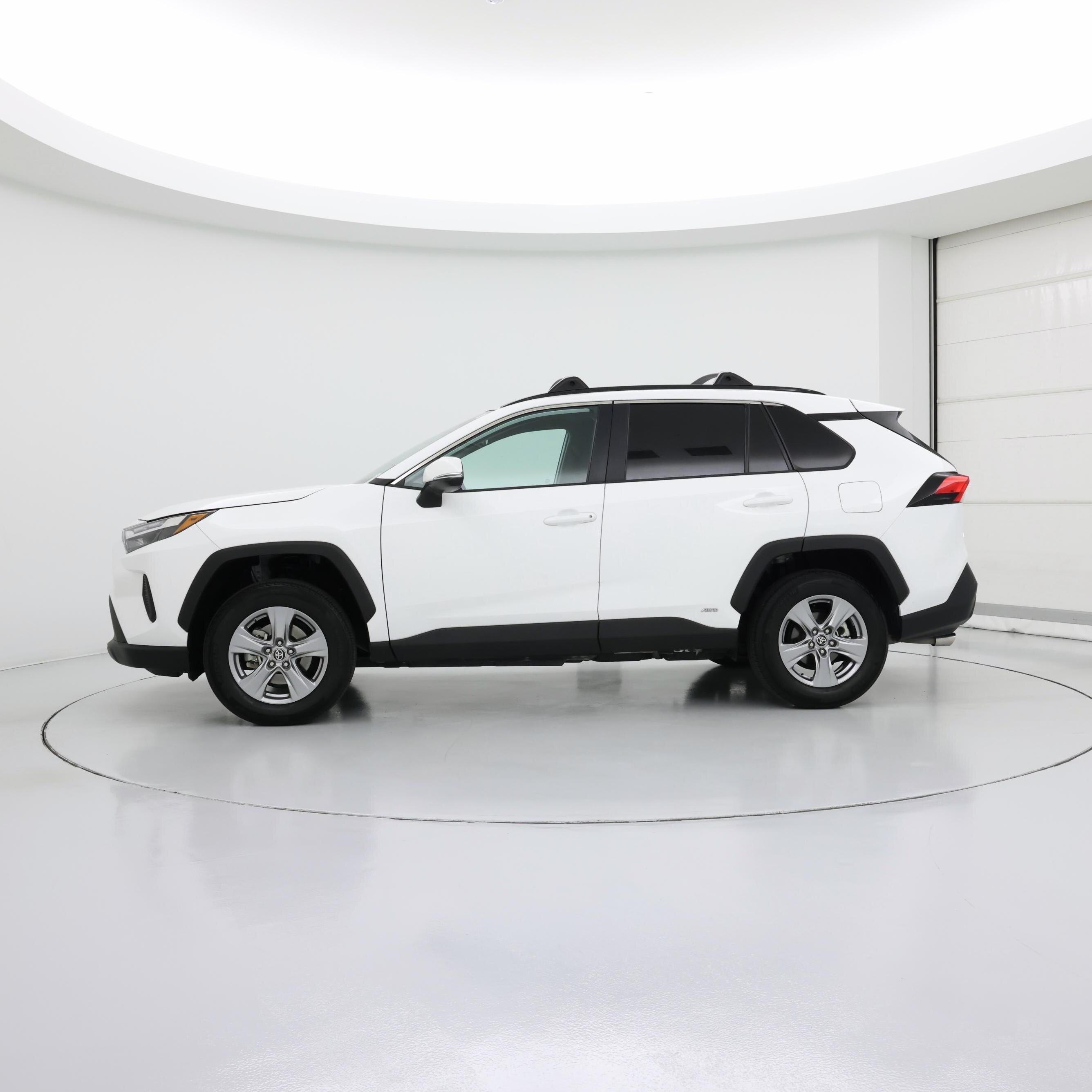 Thumbnail: 2024 Toyota RAV4 - 3