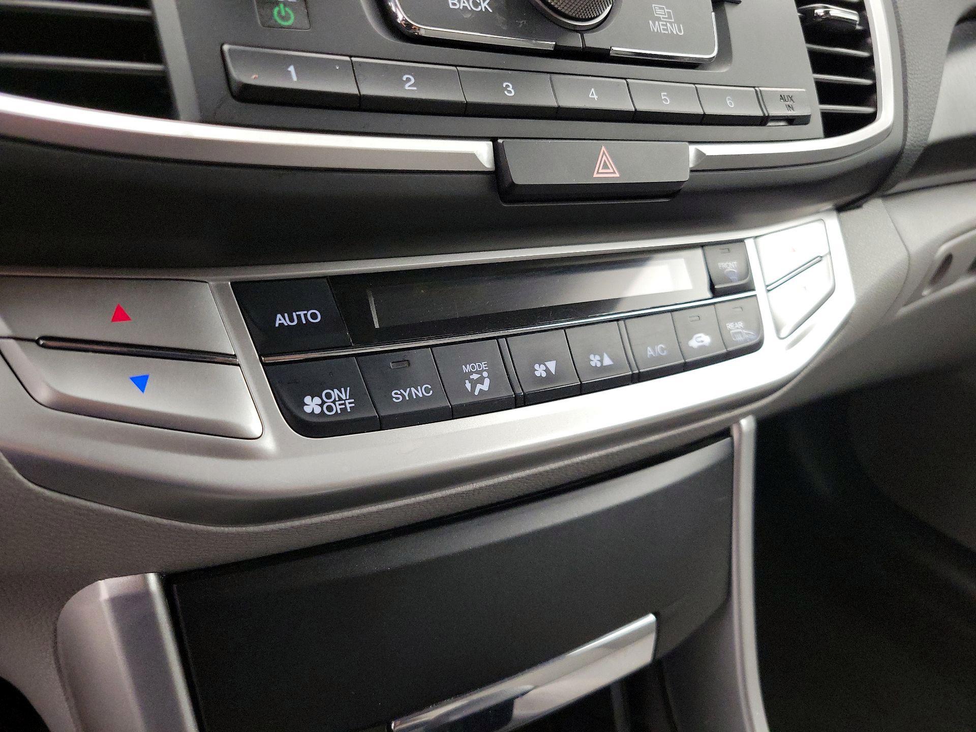 Thumbnail: 2015 Honda Accord - 16