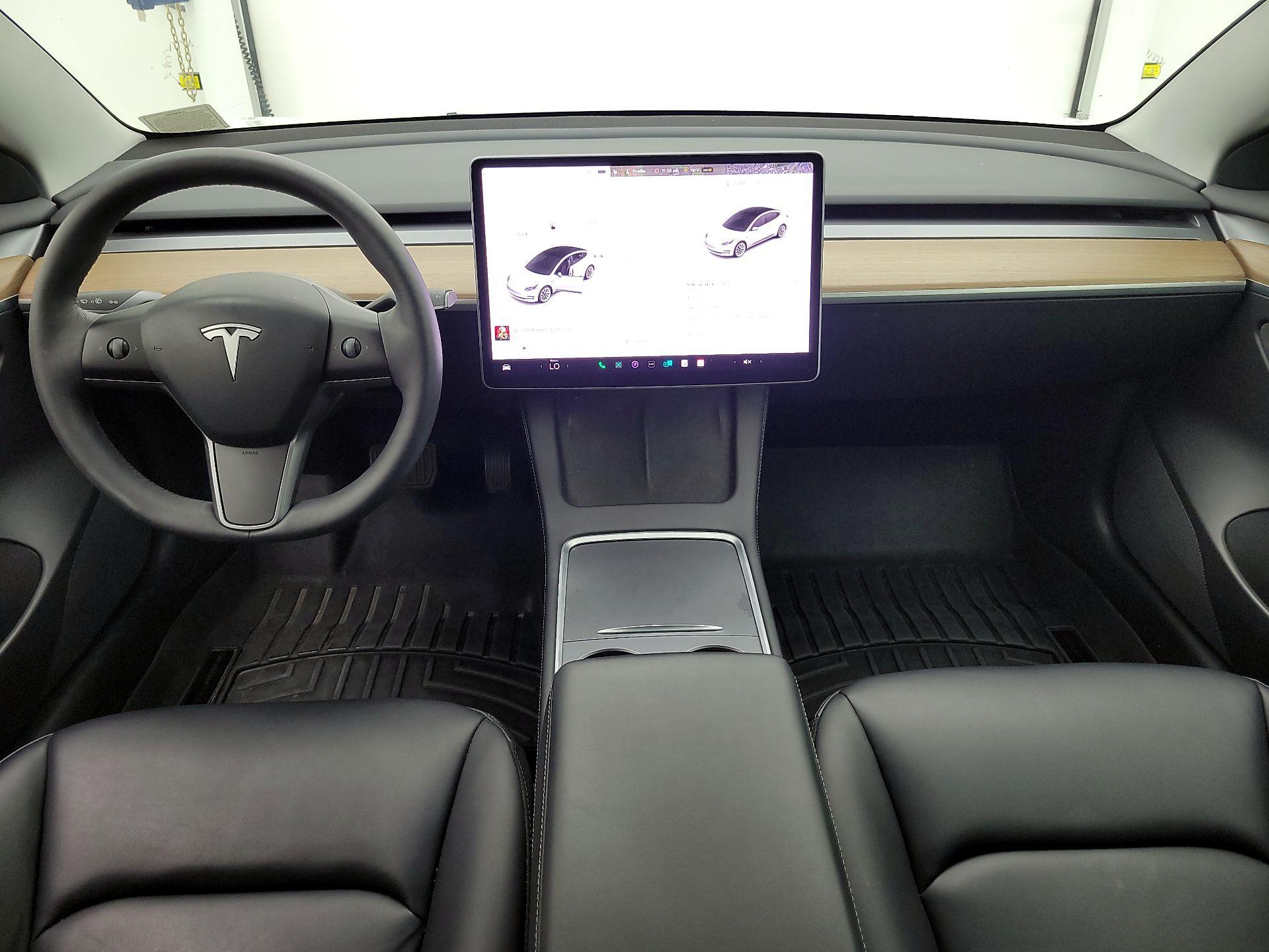 Thumbnail: 2022 Tesla Model 3 - 9