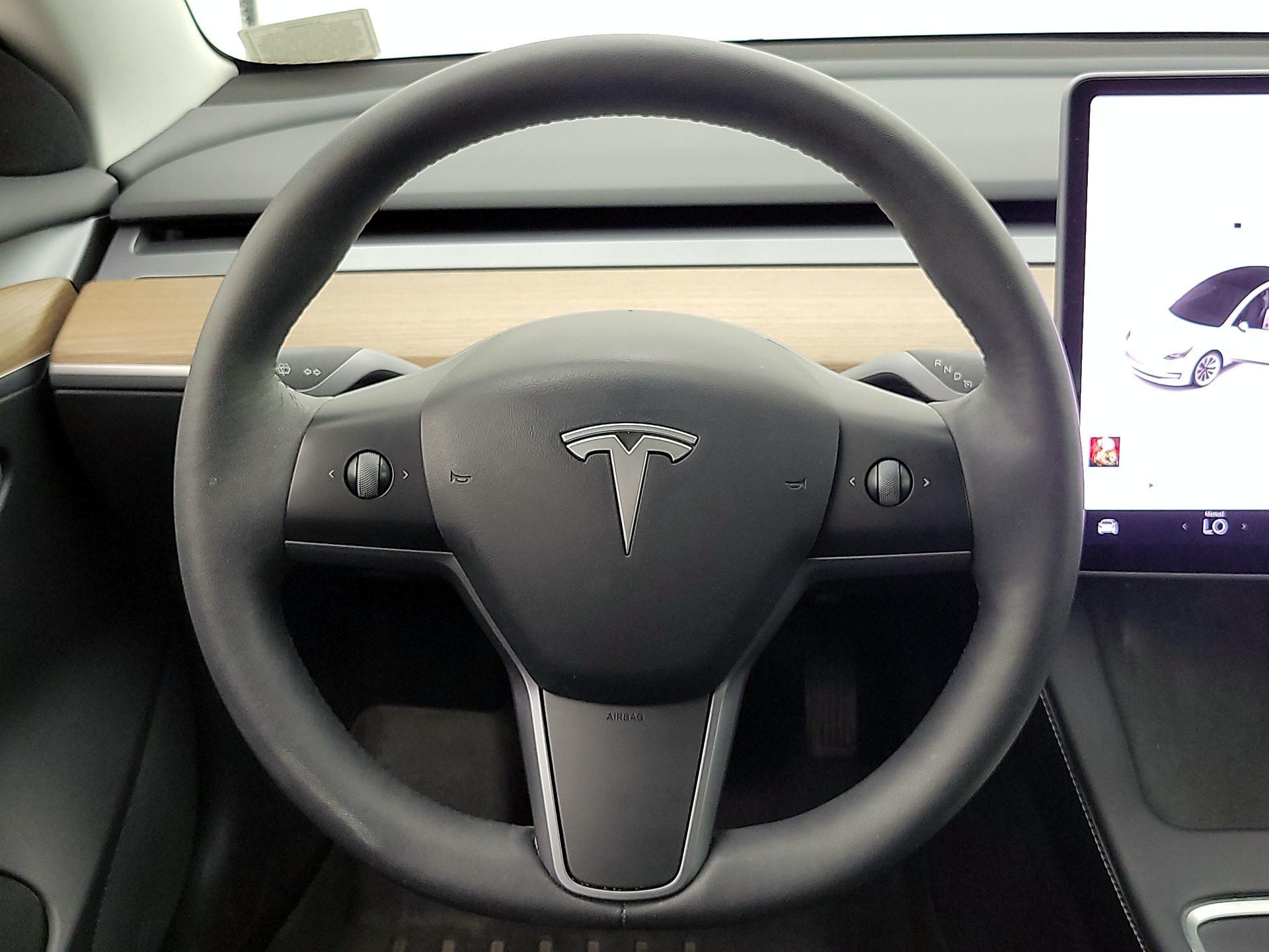 Thumbnail: 2022 Tesla Model 3 - 10
