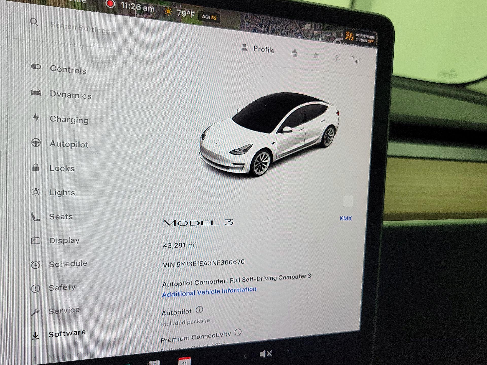 Thumbnail: 2022 Tesla Model 3 - 13