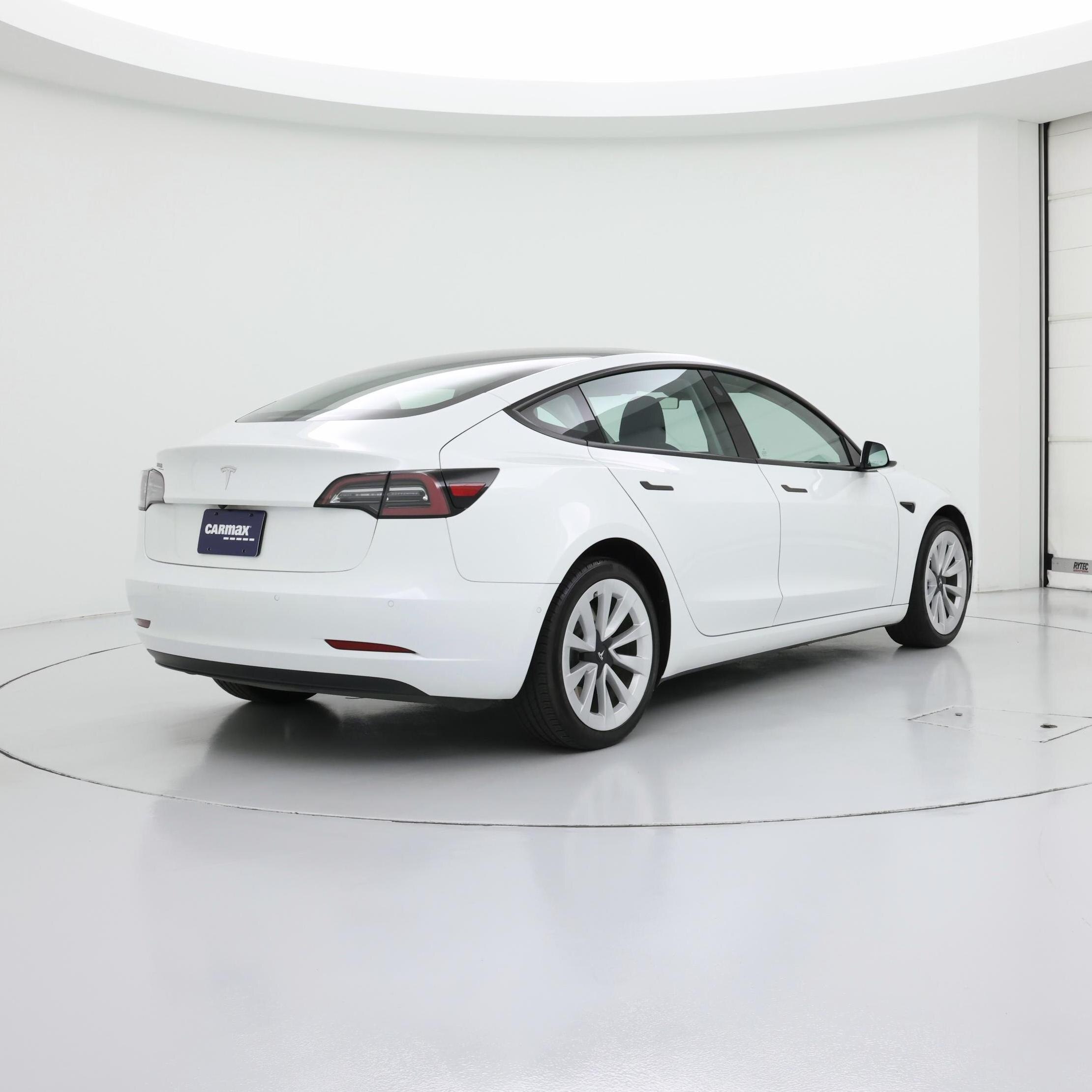 Thumbnail: 2022 Tesla Model 3 - 8