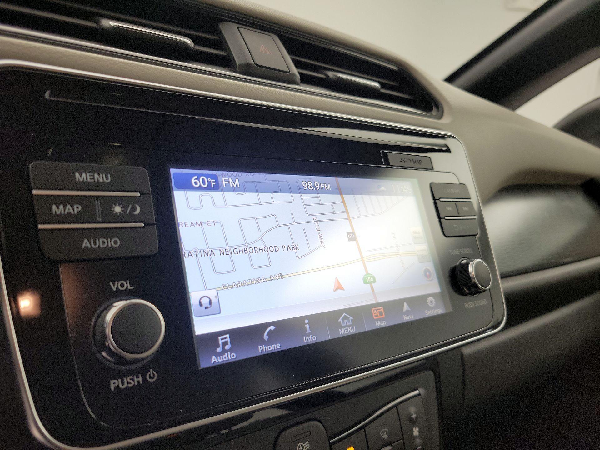 Thumbnail: 2018 Nissan Leaf - 14
