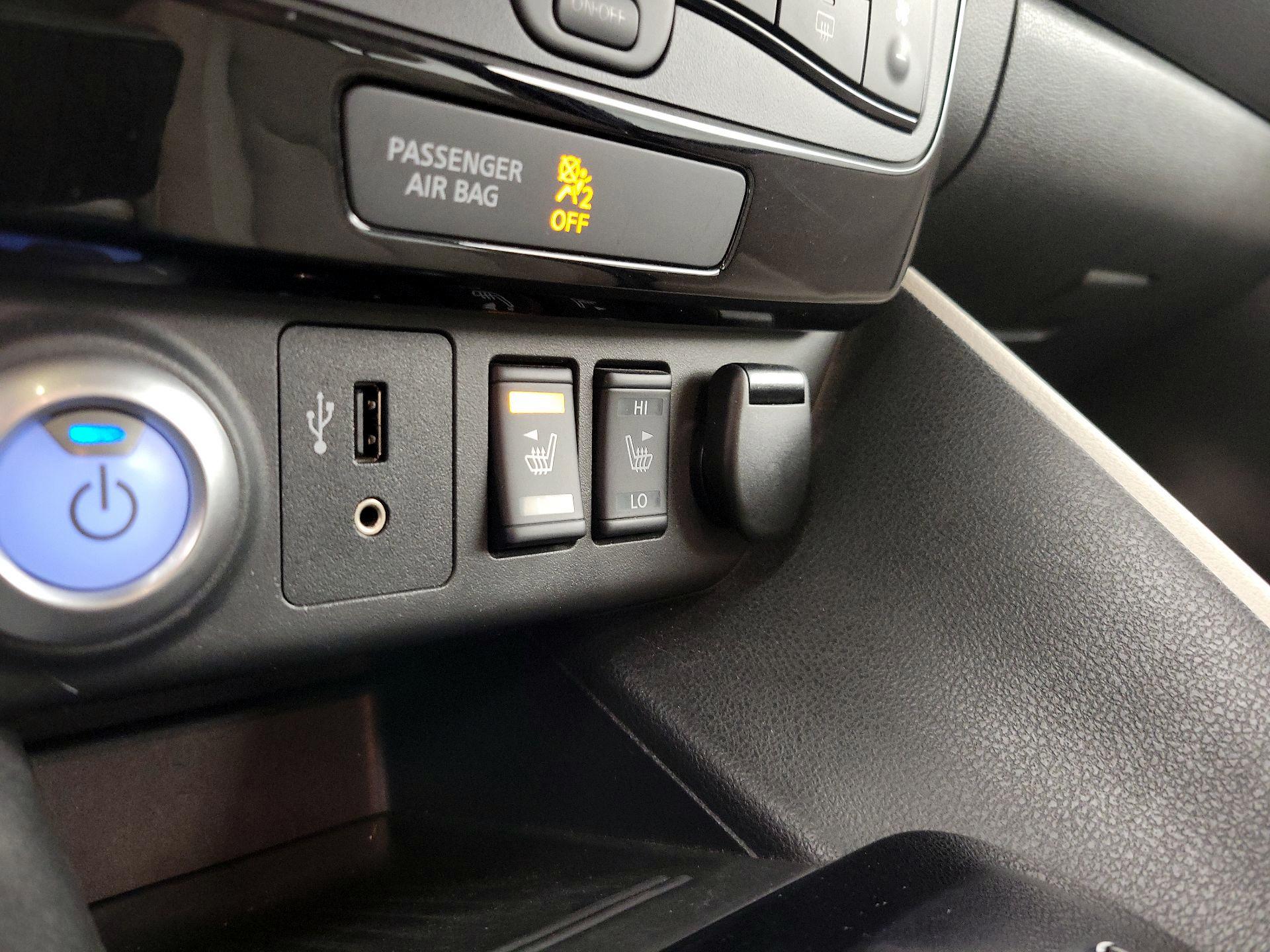 Thumbnail: 2018 Nissan Leaf - 19