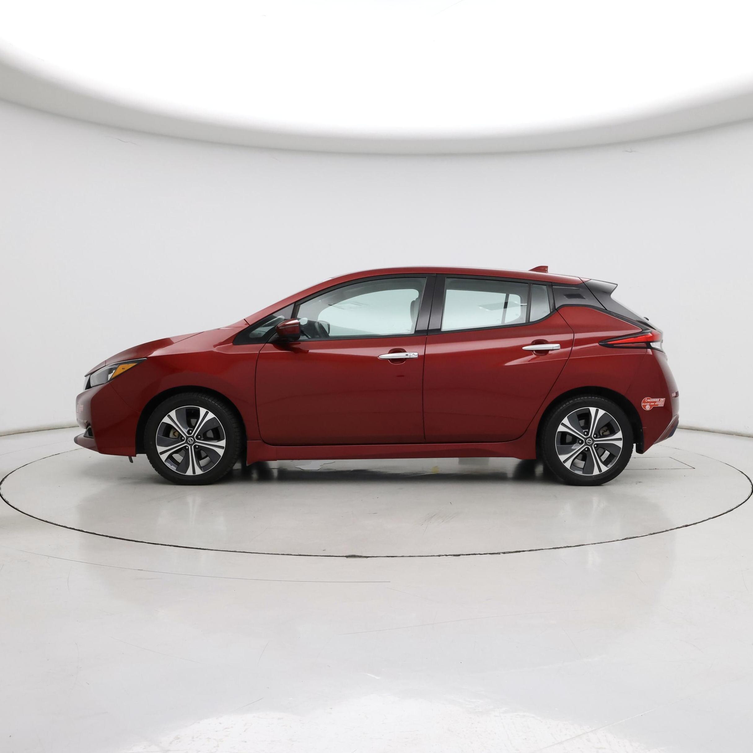 Thumbnail: 2018 Nissan Leaf - 3