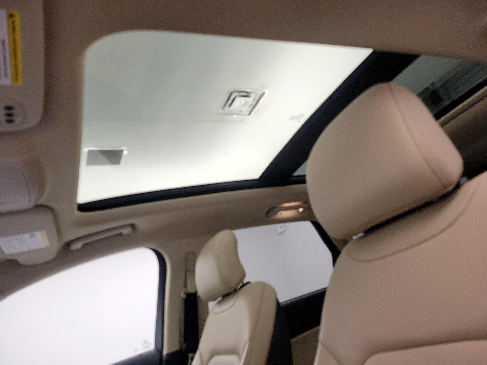 Thumbnail: 2018 Ford Edge - 20