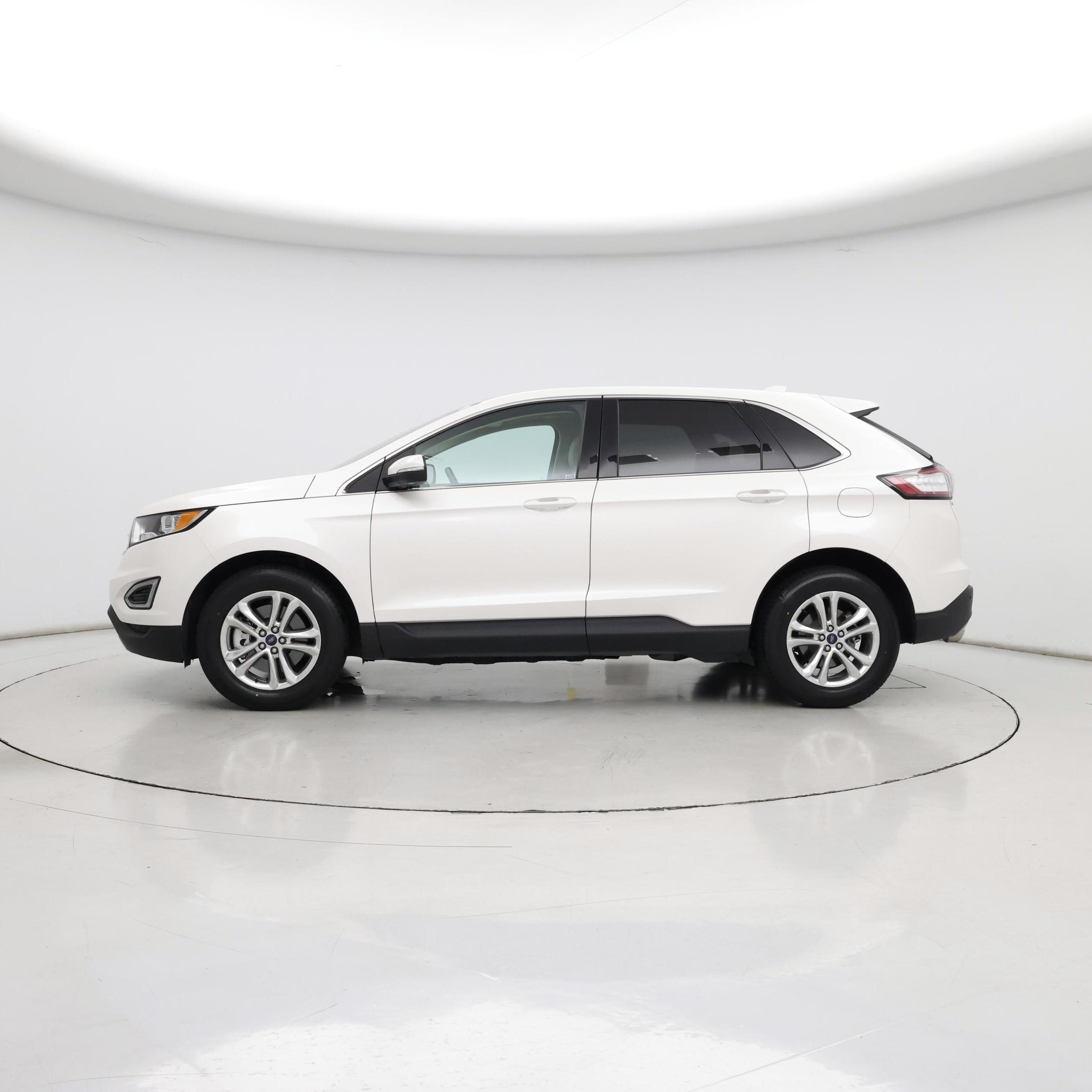 Thumbnail: 2018 Ford Edge - 3