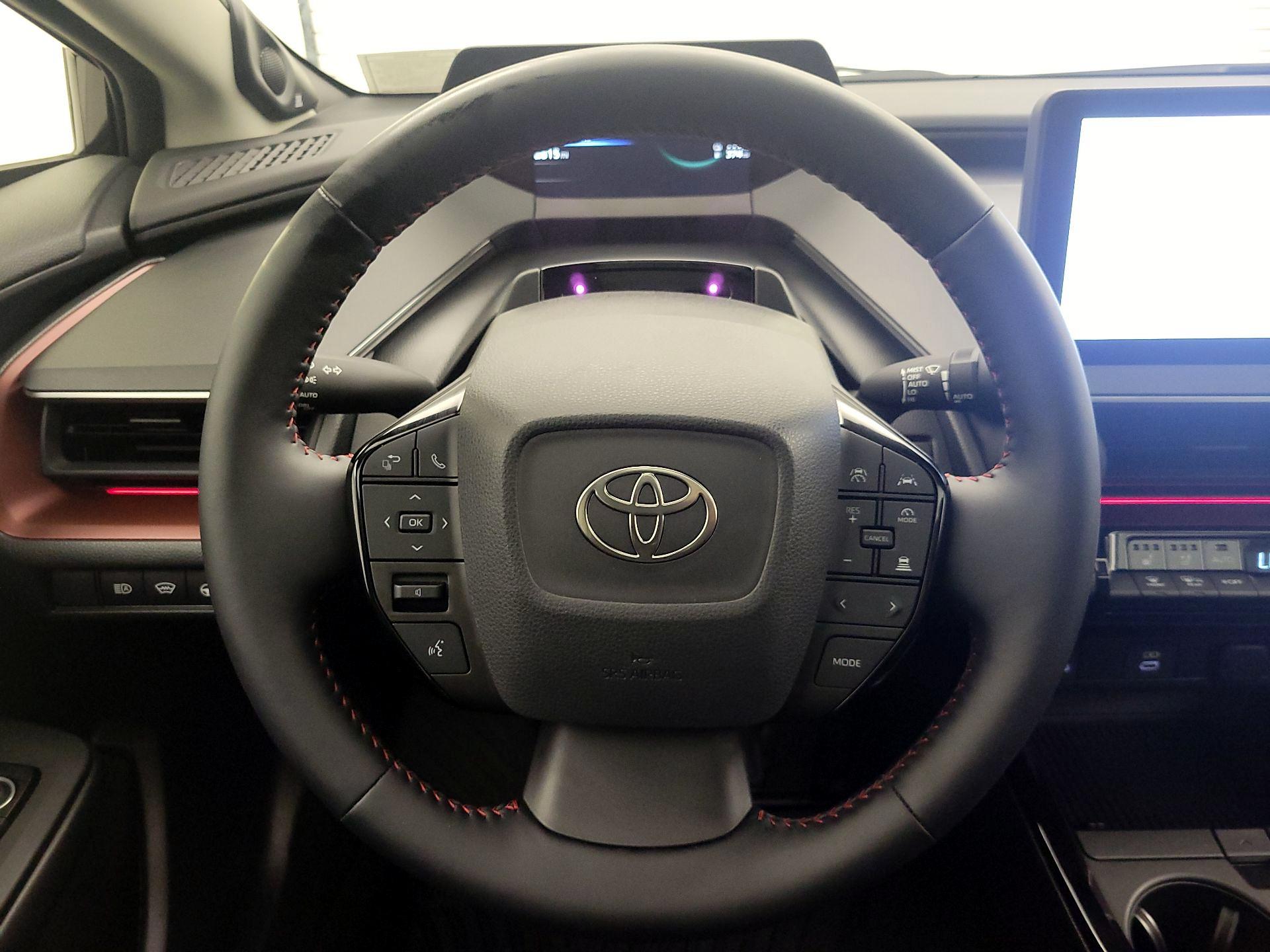 Thumbnail: 2024 Toyota Prius Prime - 10