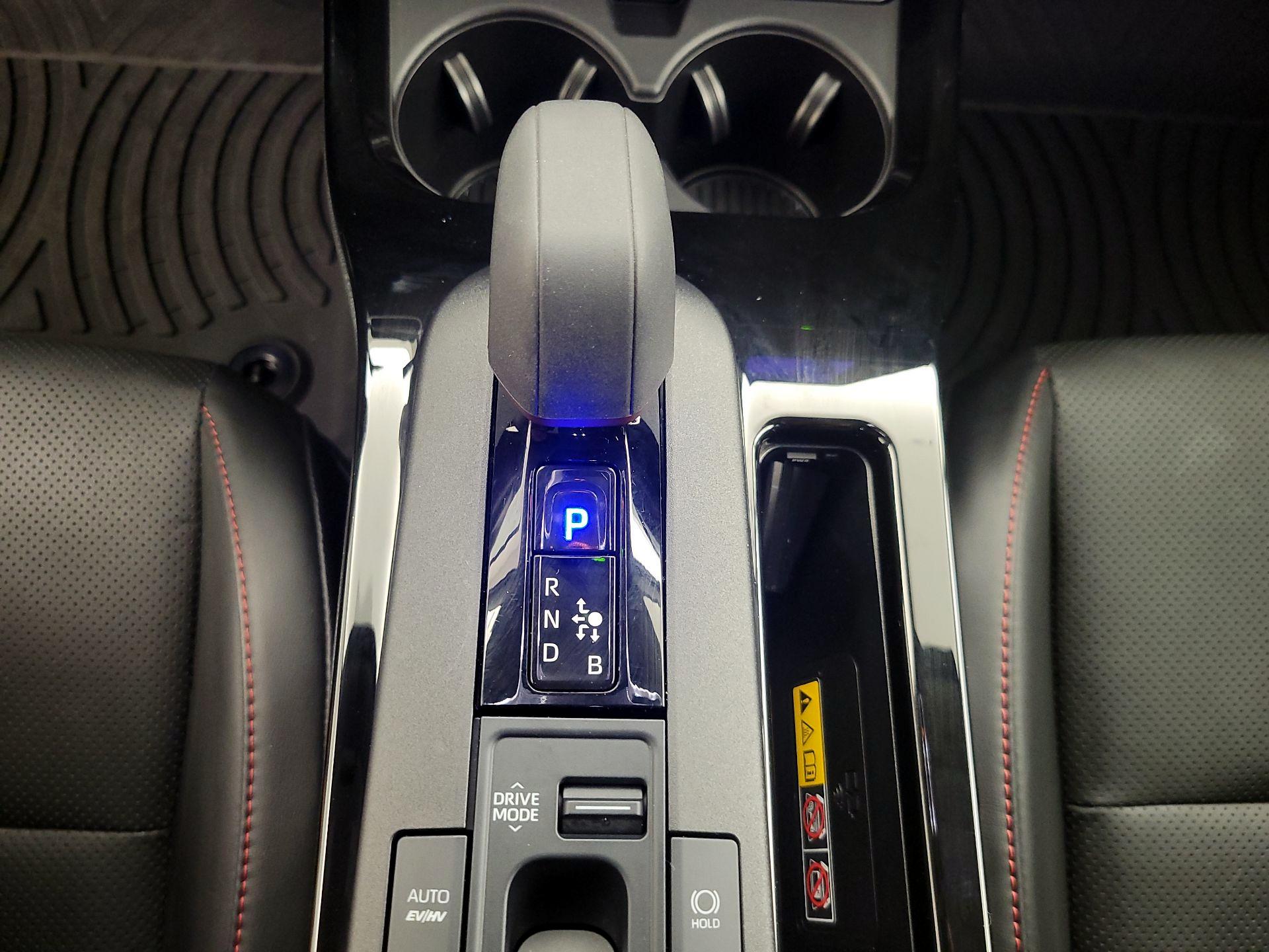 Thumbnail: 2024 Toyota Prius Prime - 17