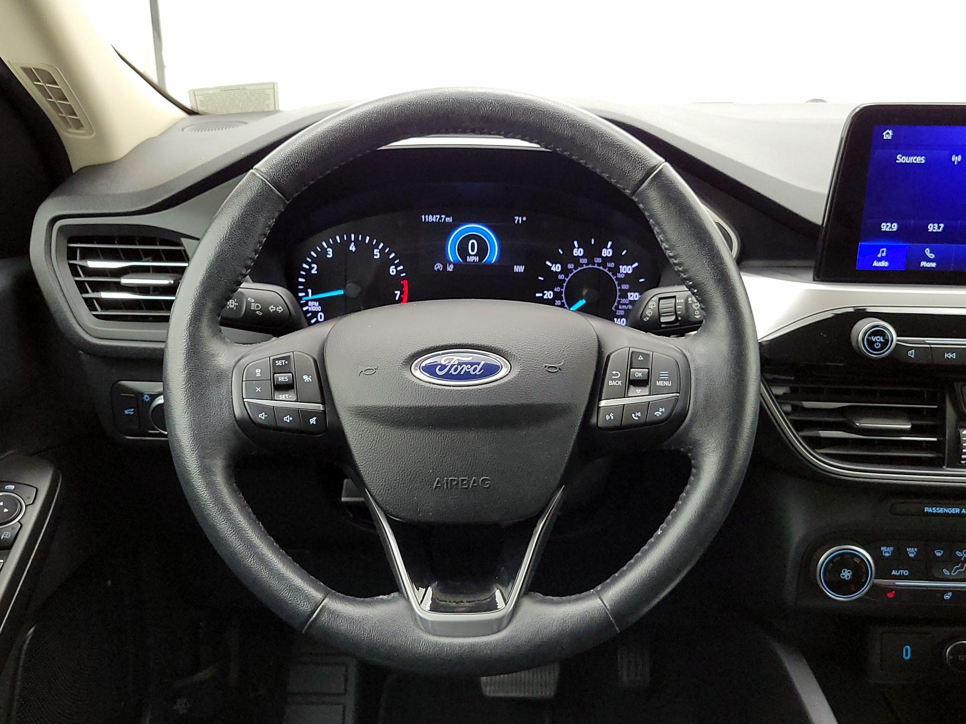 Thumbnail: 2020 Ford Escape - 10