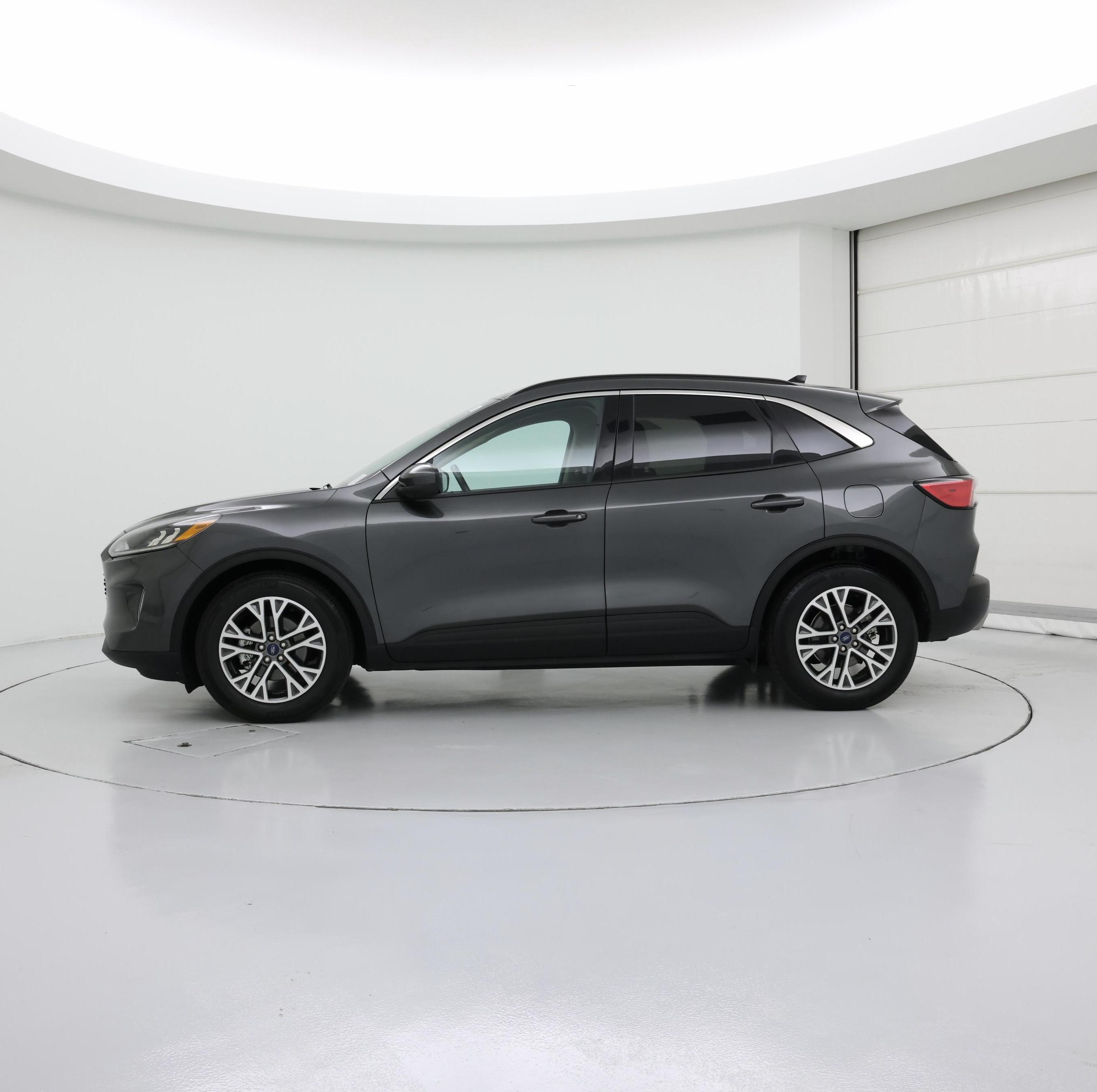 Thumbnail: 2020 Ford Escape - 3