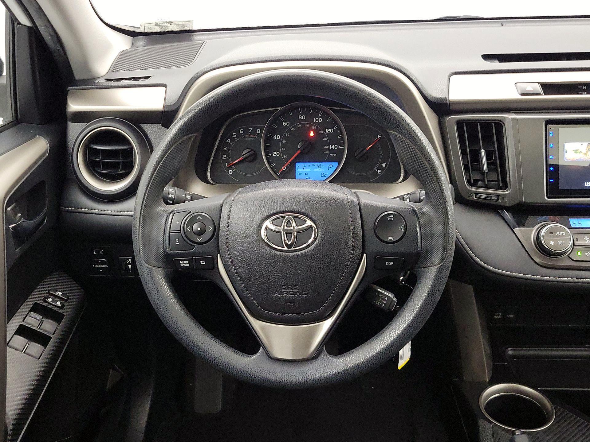 Thumbnail: 2014 Toyota RAV4 - 10