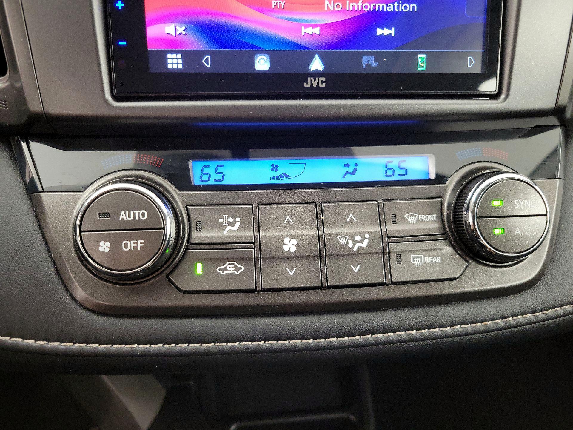 Thumbnail: 2014 Toyota RAV4 - 16